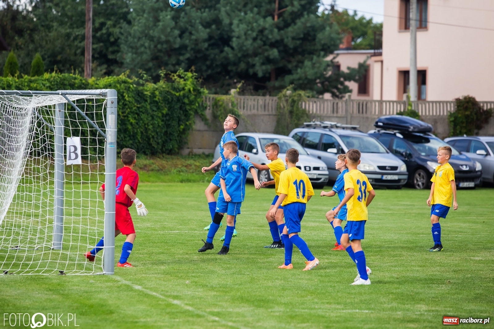 Zdjęcie w galerii na portalu naszraciborz.pl: Piłkarska rywalizacja w turnieju im. Zbigniewa Oszka [FOTO] wiadomości z regionu