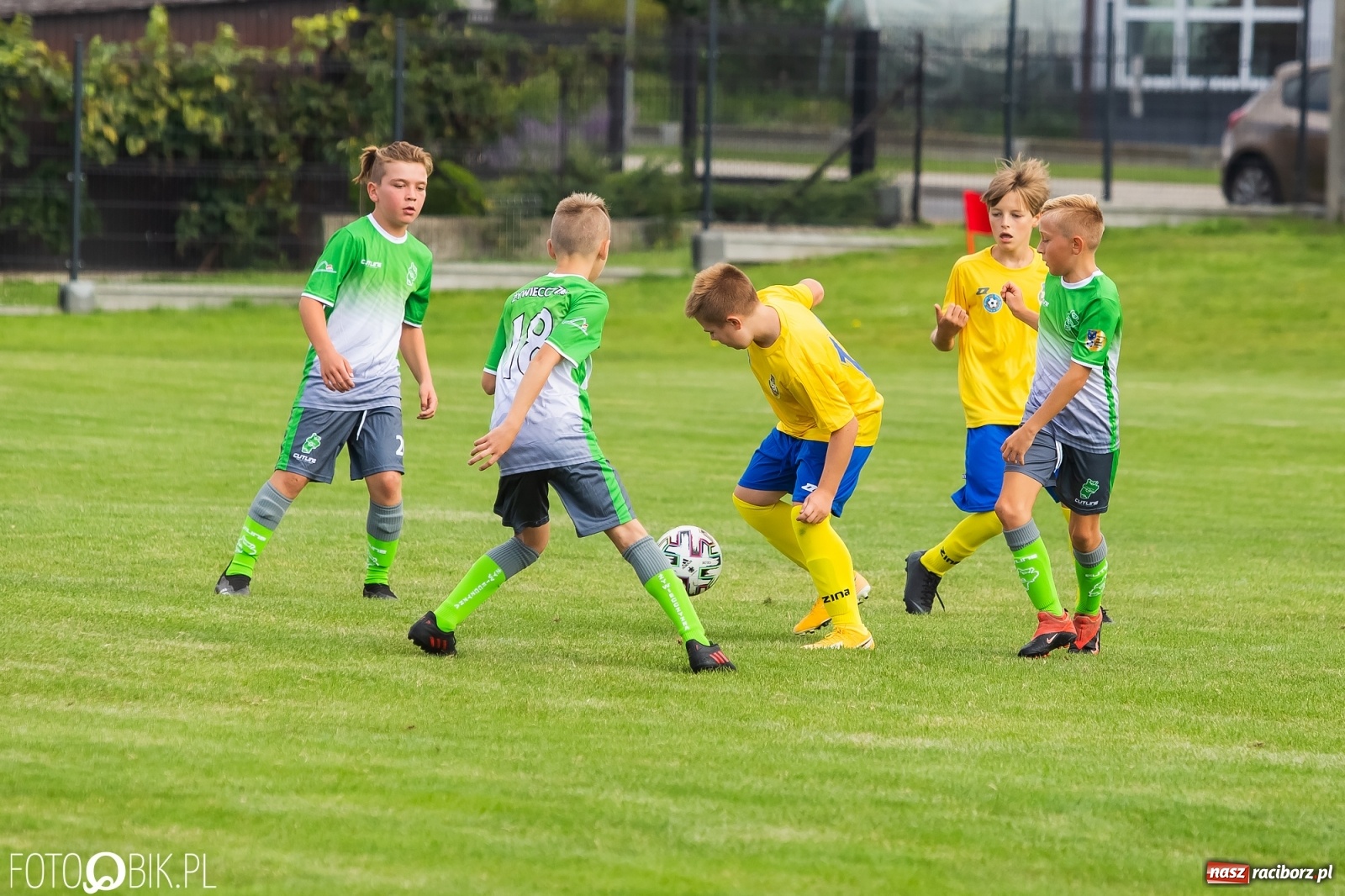 Zdjęcie w galerii na portalu naszraciborz.pl: Piłkarska rywalizacja w turnieju im. Zbigniewa Oszka [FOTO] wiadomości z regionu