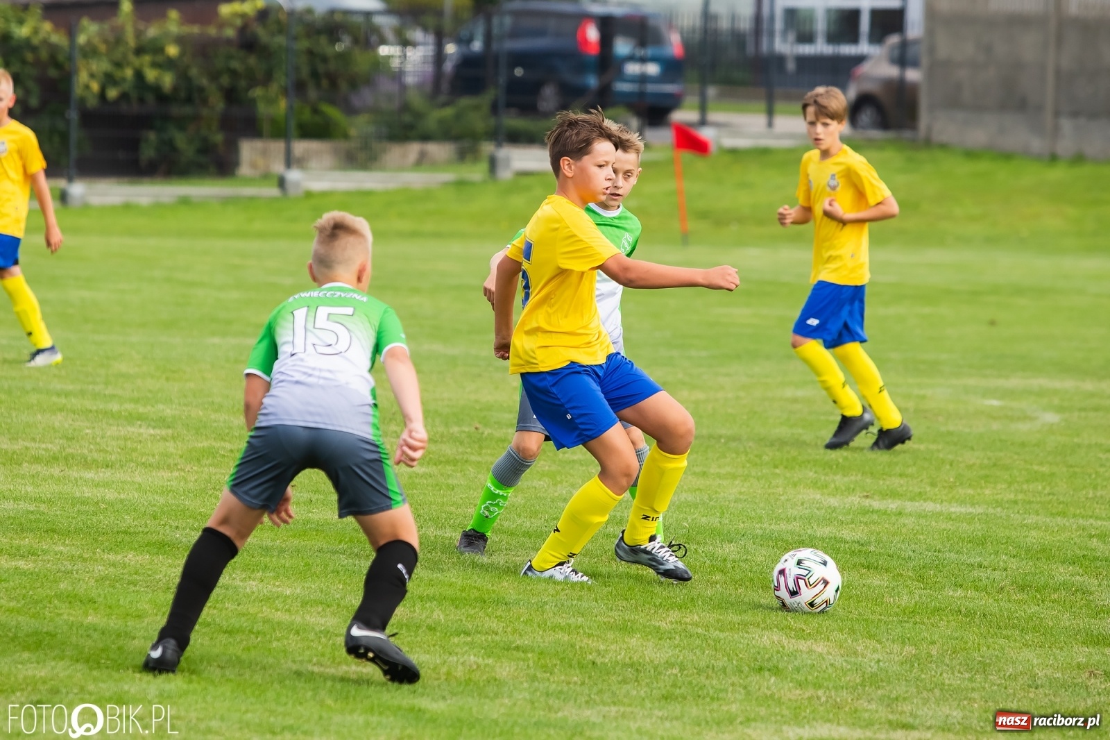 Zdjęcie w galerii na portalu naszraciborz.pl: Piłkarska rywalizacja w turnieju im. Zbigniewa Oszka [FOTO] wiadomości z regionu