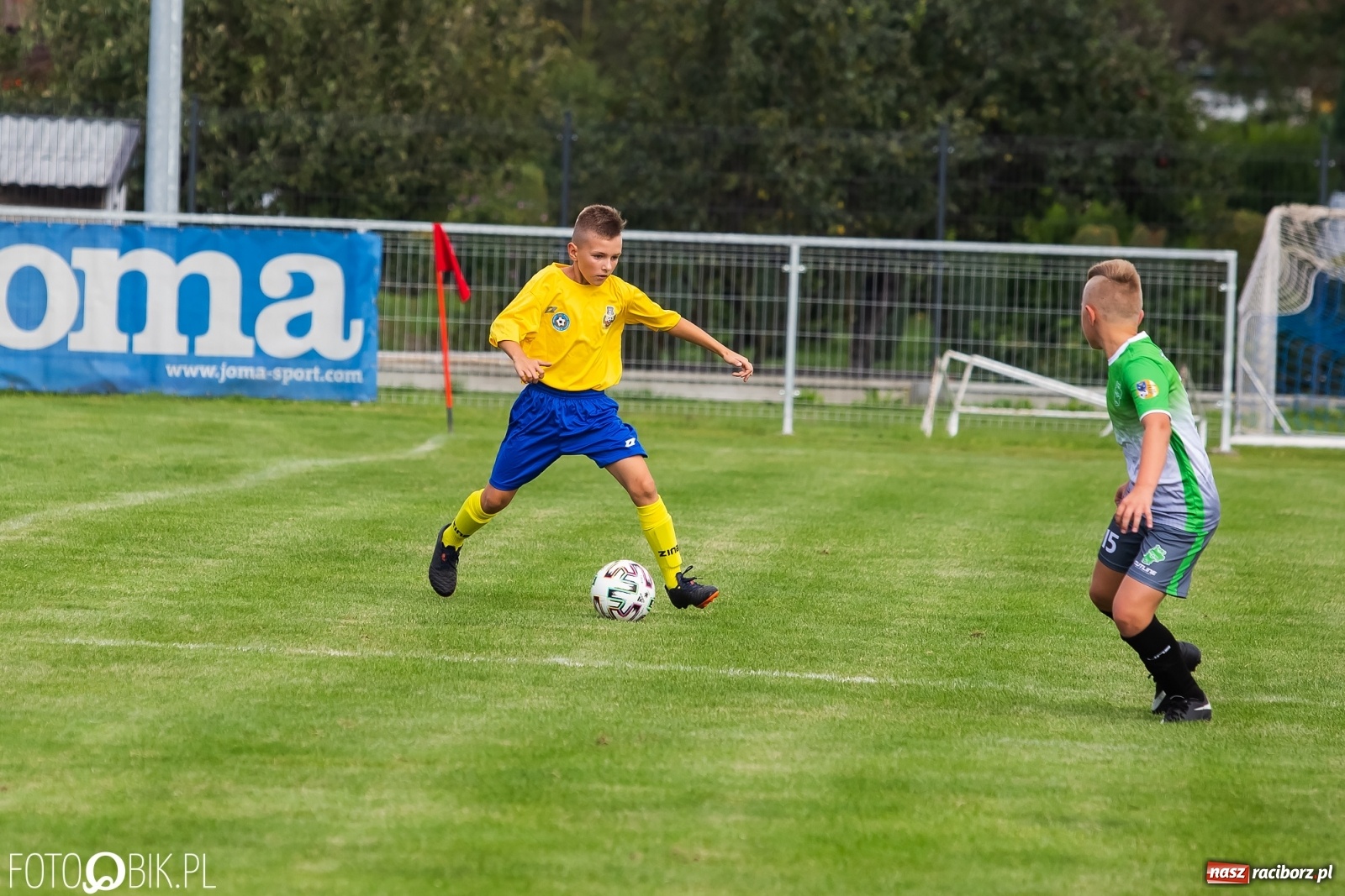 Zdjęcie w galerii na portalu naszraciborz.pl: Piłkarska rywalizacja w turnieju im. Zbigniewa Oszka [FOTO] wiadomości z regionu