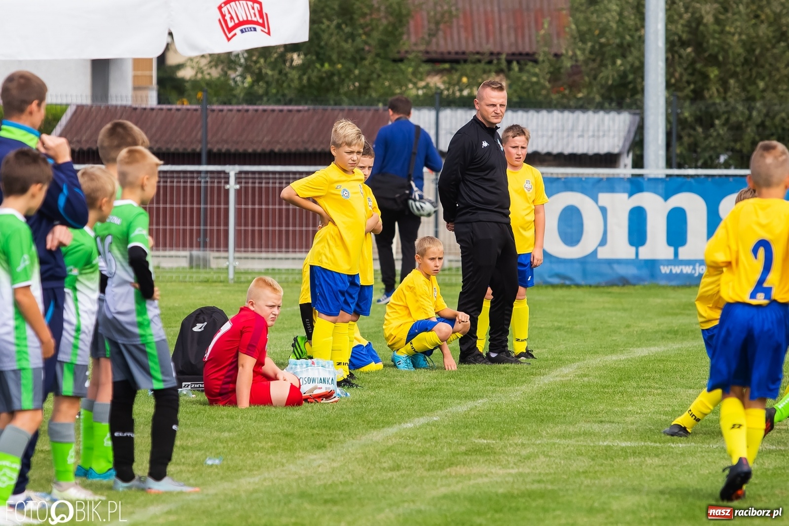 Zdjęcie w galerii na portalu naszraciborz.pl: Piłkarska rywalizacja w turnieju im. Zbigniewa Oszka [FOTO] wiadomości z regionu