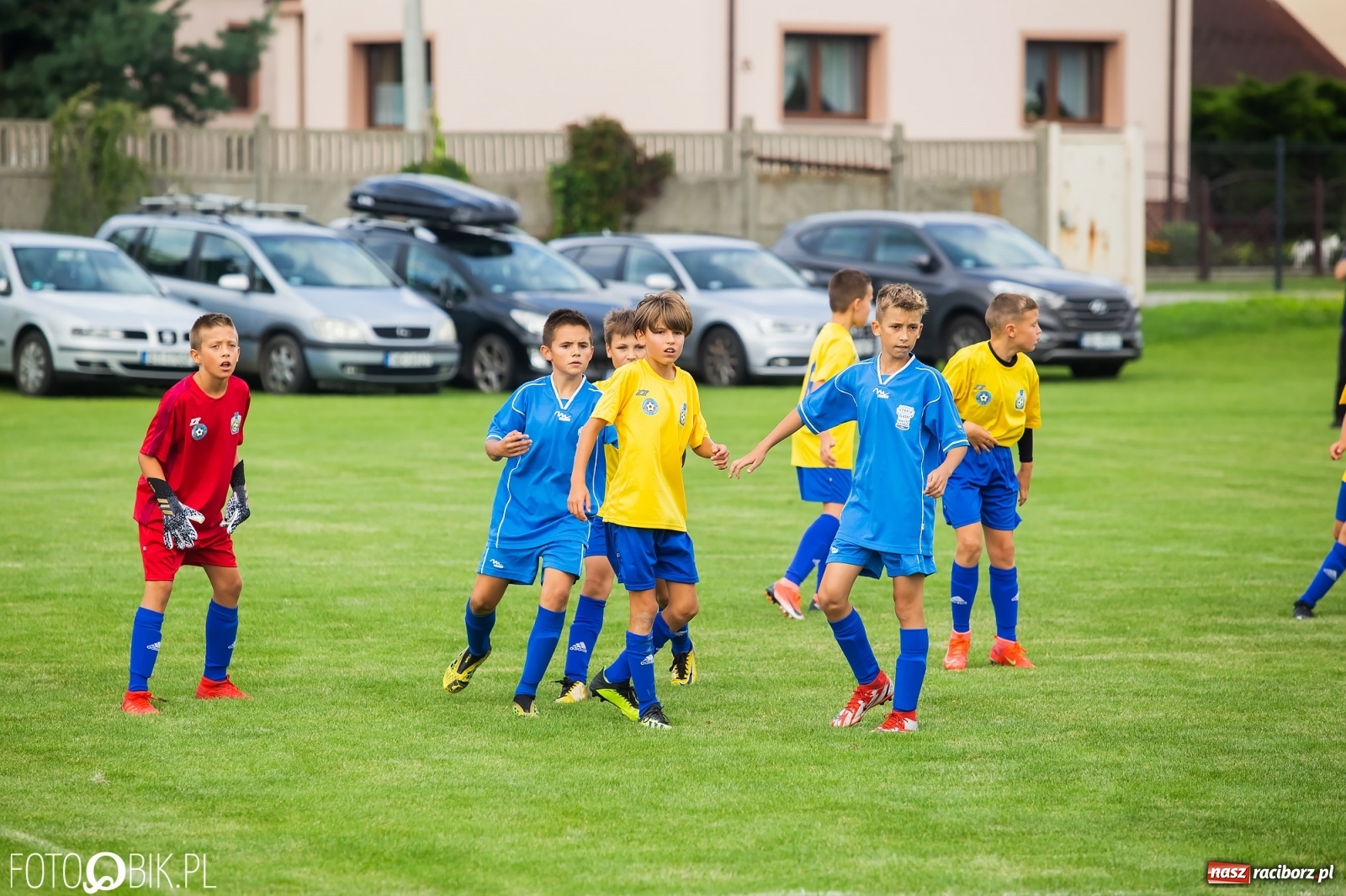Zdjęcie w galerii na portalu naszraciborz.pl: Piłkarska rywalizacja w turnieju im. Zbigniewa Oszka [FOTO] wiadomości z regionu