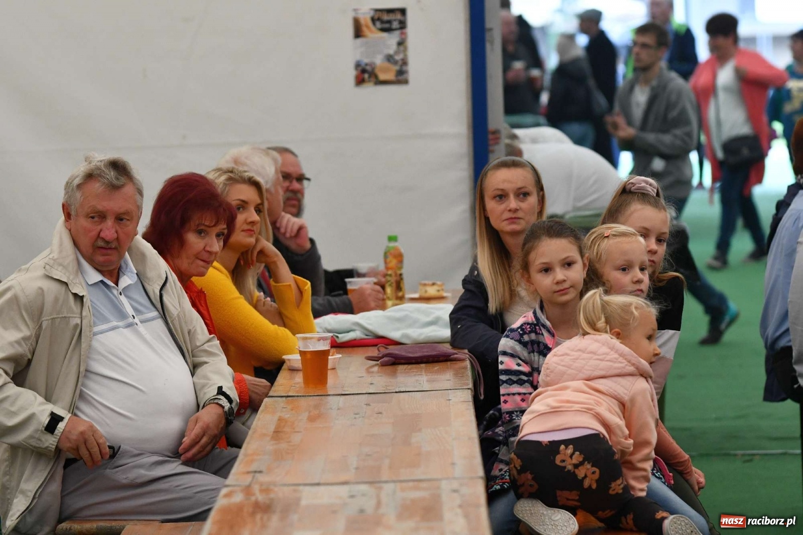 Zdjęcie w galerii na portalu naszraciborz.pl: 75 lat Rafametu. Festyn rodzinny w Szymocicach wiadomości z regionu
