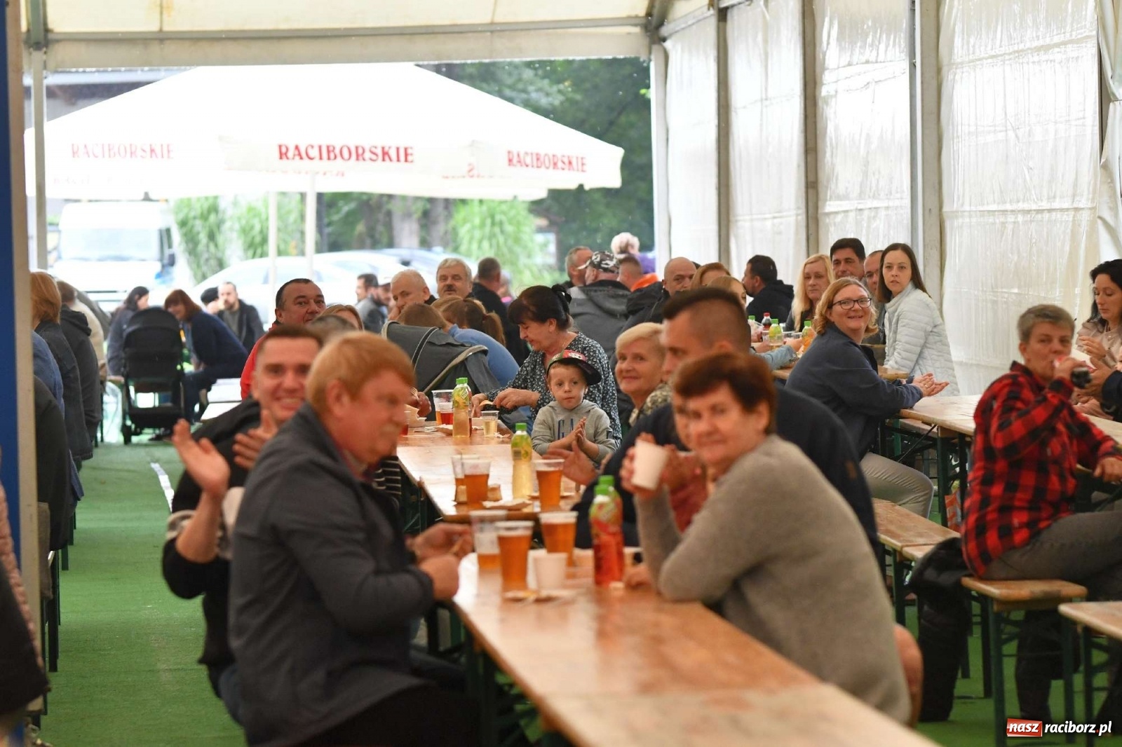 Zdjęcie w galerii na portalu naszraciborz.pl: 75 lat Rafametu. Festyn rodzinny w Szymocicach wiadomości z regionu