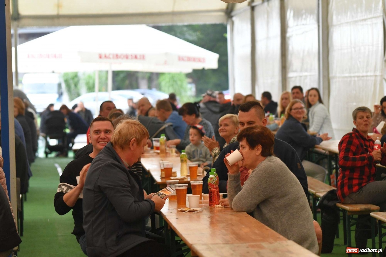 Zdjęcie w galerii na portalu naszraciborz.pl: 75 lat Rafametu. Festyn rodzinny w Szymocicach wiadomości z regionu