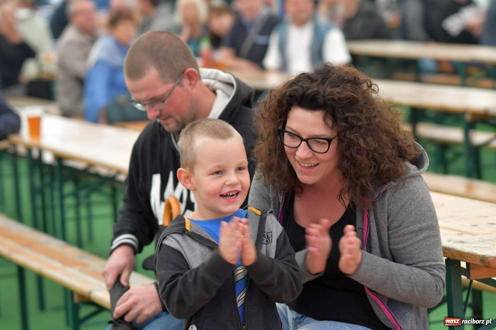 Zdjęcie w galerii na portalu naszraciborz.pl: 75 lat Rafametu. Festyn rodzinny w Szymocicach wiadomości z regionu