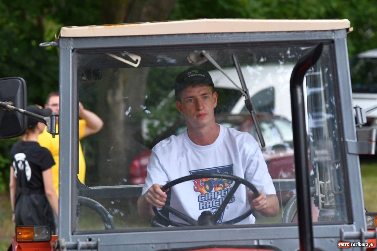 Zdjęcie w galerii na portalu naszraciborz.pl: Fantastyczny Ciapek Racing 2021. Tłum kibiców w Krowiarkach [FOTO i WIDEO] wiadomości z regionu