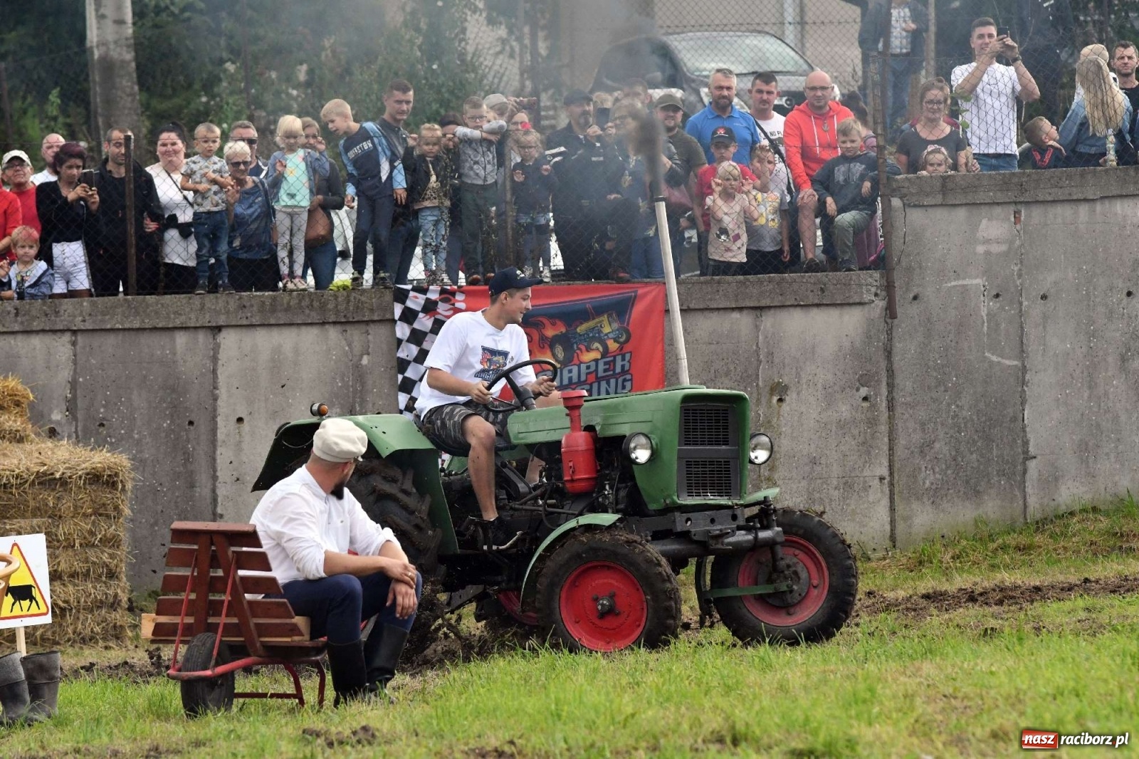 Zdjęcie w galerii na portalu naszraciborz.pl: Fantastyczny Ciapek Racing 2021. Tłum kibiców w Krowiarkach [FOTO i WIDEO] wiadomości z regionu