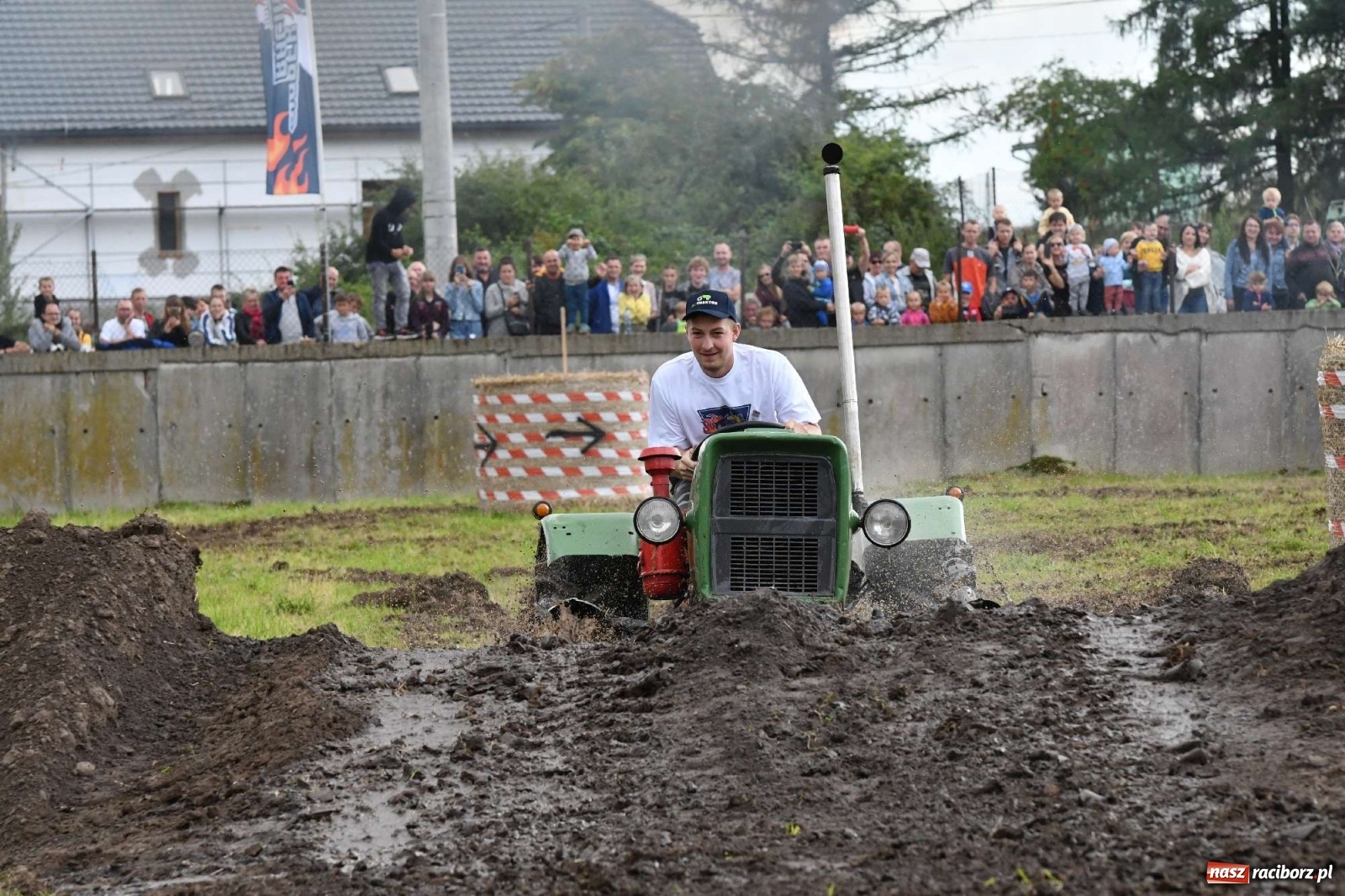Zdjęcie w galerii na portalu naszraciborz.pl: Fantastyczny Ciapek Racing 2021. Tłum kibiców w Krowiarkach [FOTO i WIDEO] wiadomości z regionu