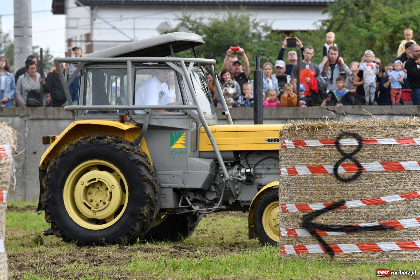 Zdjęcie w galerii na portalu naszraciborz.pl: Fantastyczny Ciapek Racing 2021. Tłum kibiców w Krowiarkach [FOTO i WIDEO] wiadomości z regionu
