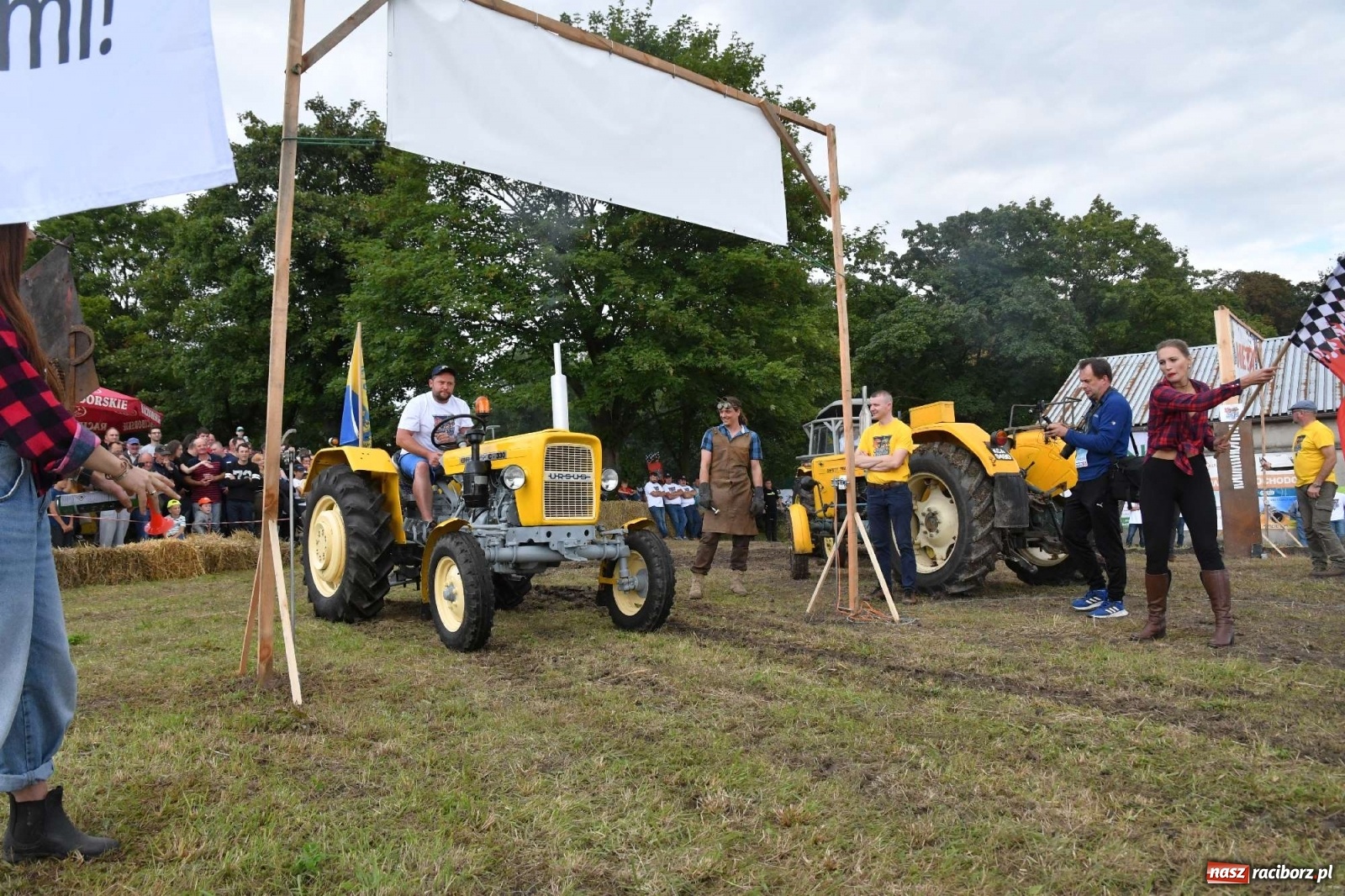 Zdjęcie w galerii na portalu naszraciborz.pl: Fantastyczny Ciapek Racing 2021. Tłum kibiców w Krowiarkach [FOTO i WIDEO] wiadomości z regionu
