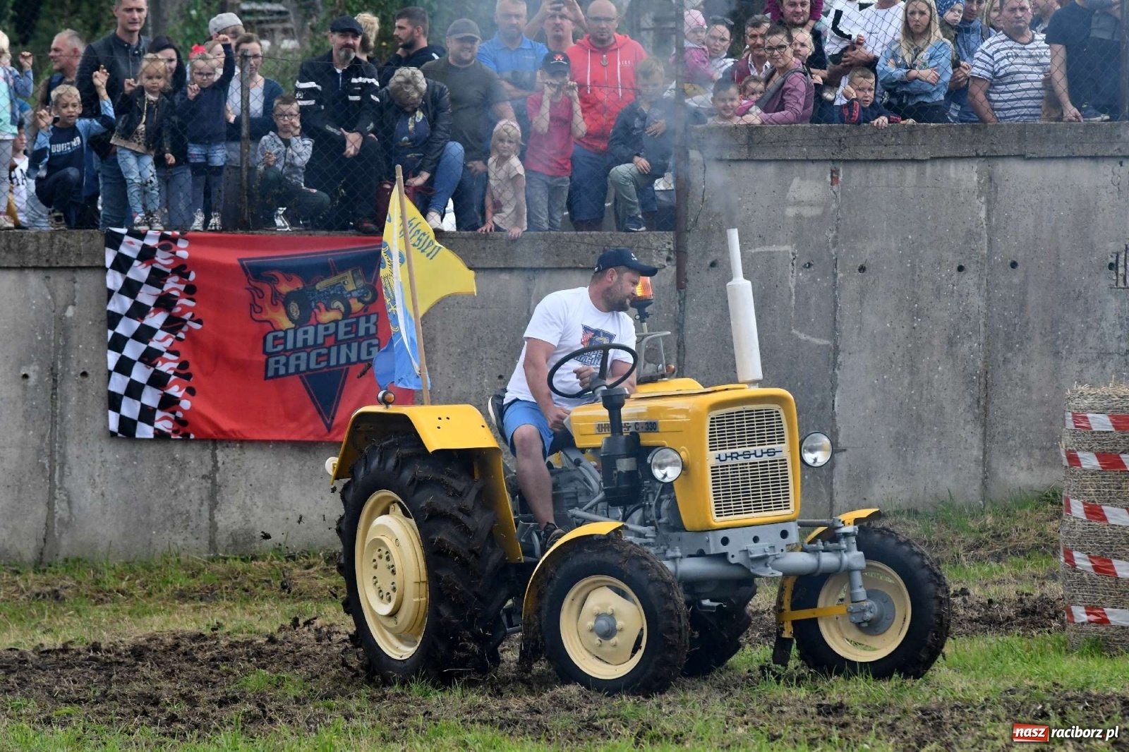 Zdjęcie w galerii na portalu naszraciborz.pl: Fantastyczny Ciapek Racing 2021. Tłum kibiców w Krowiarkach [FOTO i WIDEO] wiadomości z regionu
