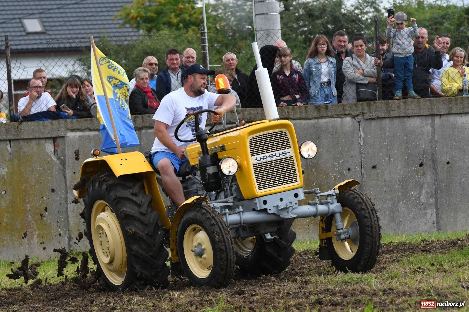 Zdjęcie w galerii na portalu naszraciborz.pl: Fantastyczny Ciapek Racing 2021. Tłum kibiców w Krowiarkach [FOTO i WIDEO] wiadomości z regionu