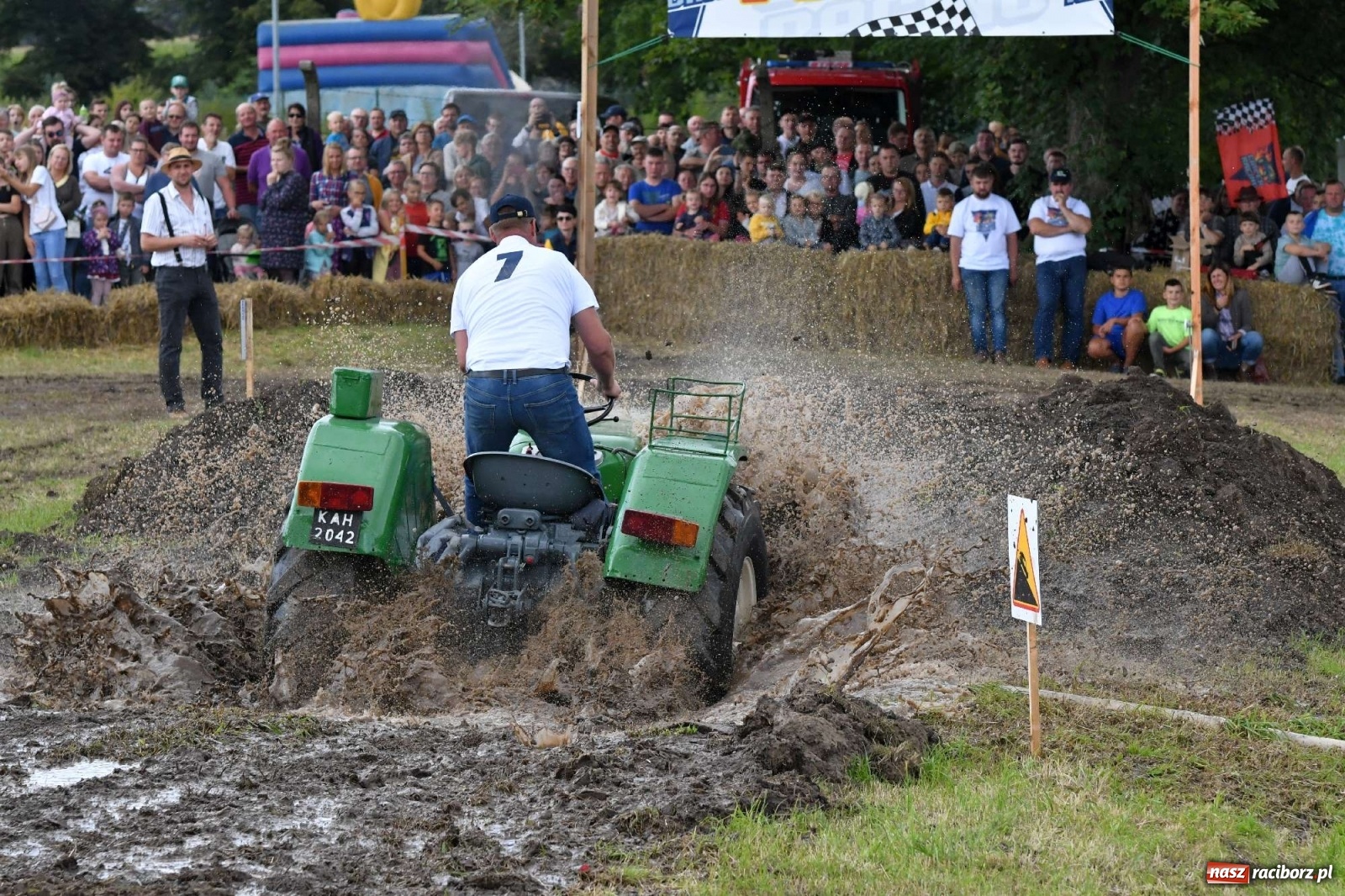 Zdjęcie w galerii na portalu naszraciborz.pl: Fantastyczny Ciapek Racing 2021. Tłum kibiców w Krowiarkach [FOTO i WIDEO] wiadomości z regionu