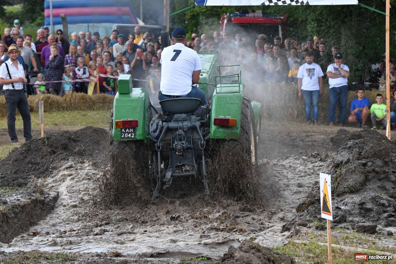 Zdjęcie w galerii na portalu naszraciborz.pl: Fantastyczny Ciapek Racing 2021. Tłum kibiców w Krowiarkach [FOTO i WIDEO] wiadomości z regionu