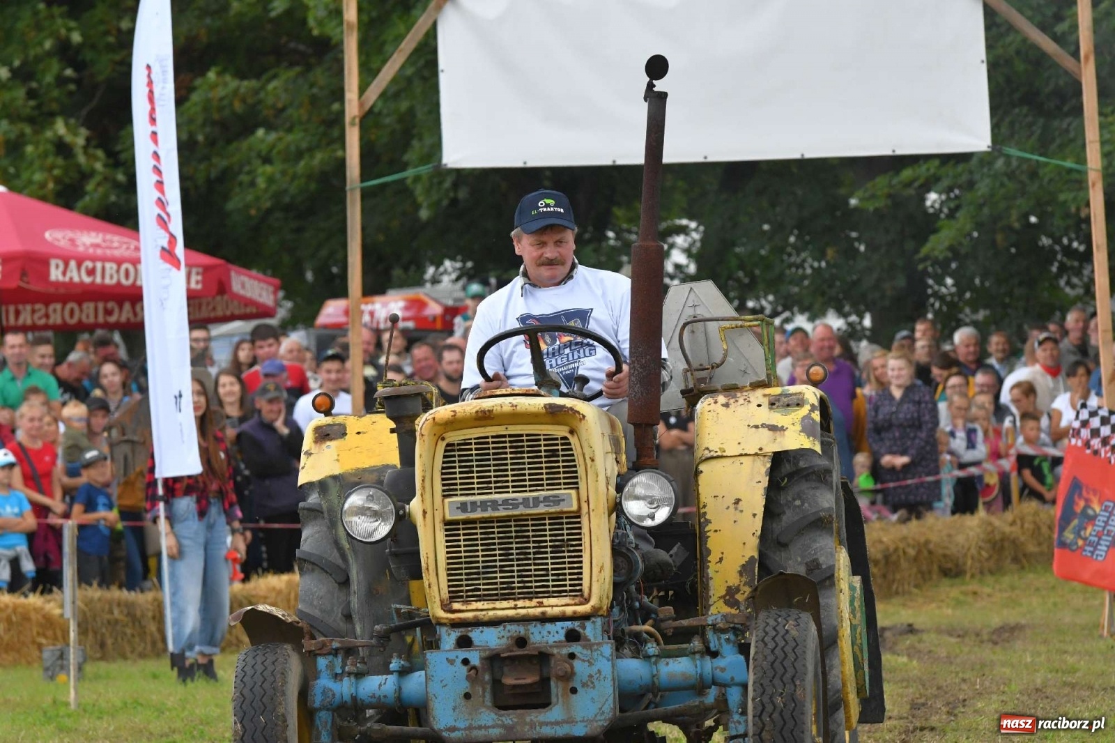 Zdjęcie w galerii na portalu naszraciborz.pl: Fantastyczny Ciapek Racing 2021. Tłum kibiców w Krowiarkach [FOTO i WIDEO] wiadomości z regionu