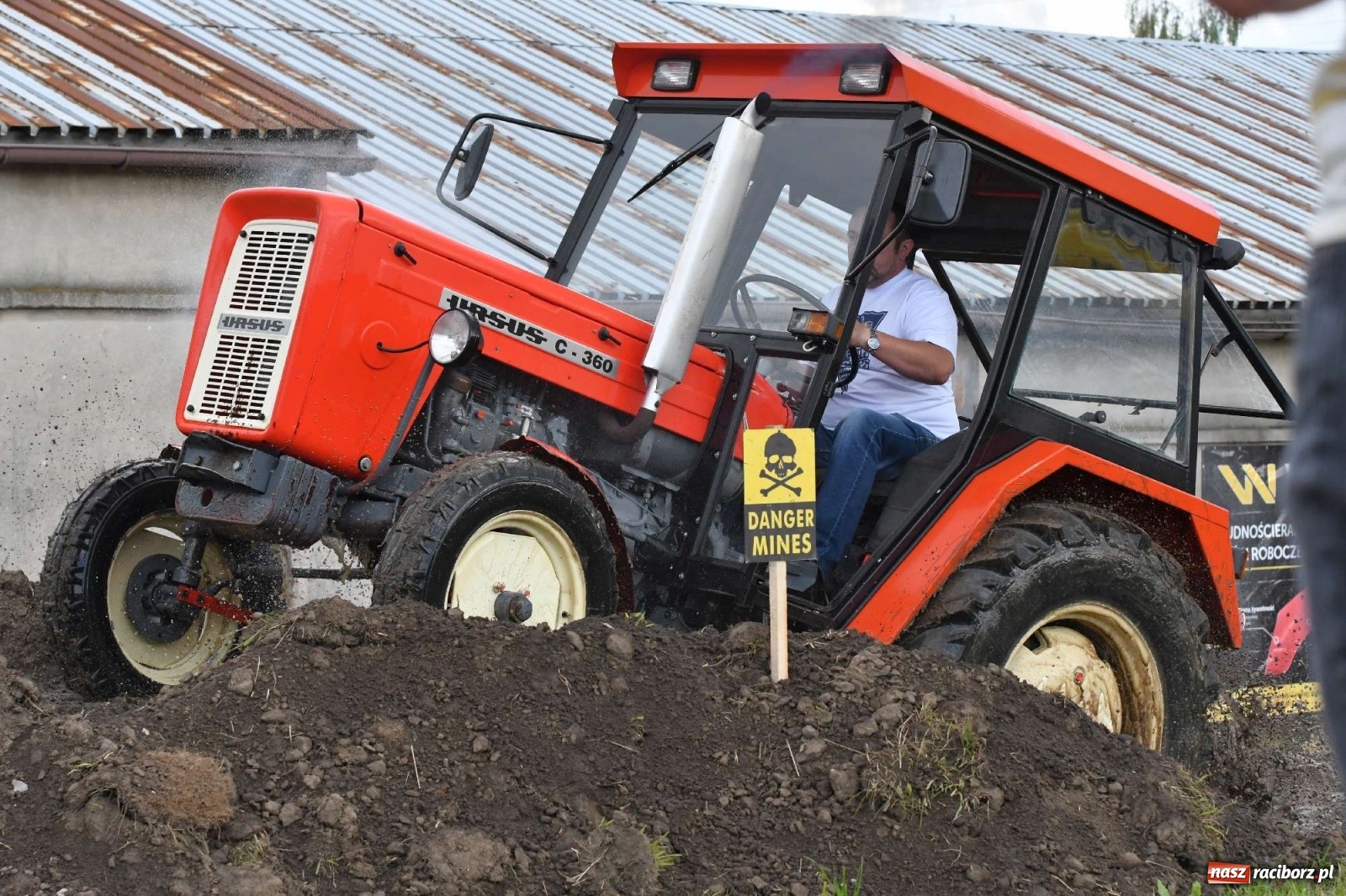 Zdjęcie w galerii na portalu naszraciborz.pl: Fantastyczny Ciapek Racing 2021. Tłum kibiców w Krowiarkach [FOTO i WIDEO] wiadomości z regionu