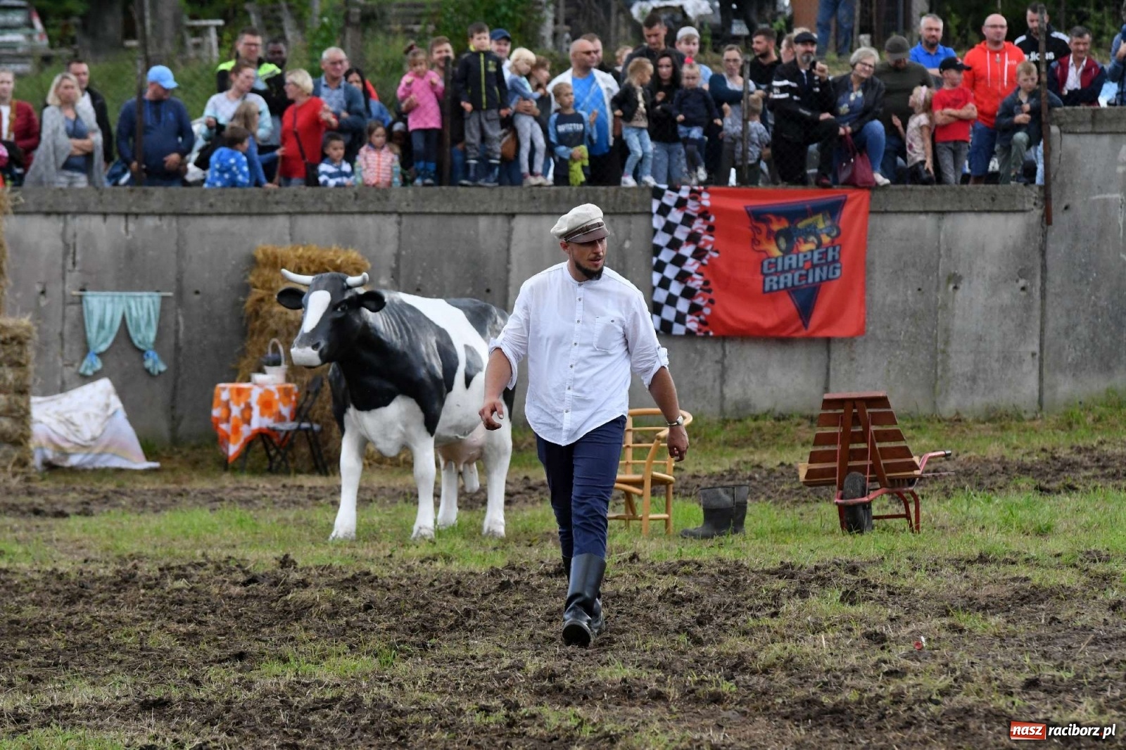 Zdjęcie w galerii na portalu naszraciborz.pl: Fantastyczny Ciapek Racing 2021. Tłum kibiców w Krowiarkach [FOTO i WIDEO] wiadomości z regionu