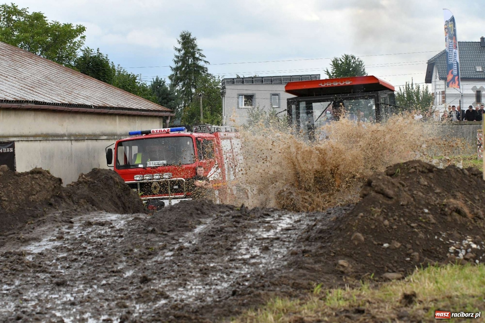 Zdjęcie w galerii na portalu naszraciborz.pl: Fantastyczny Ciapek Racing 2021. Tłum kibiców w Krowiarkach [FOTO i WIDEO] wiadomości z regionu