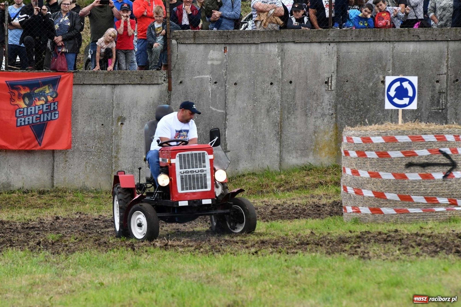 Zdjęcie w galerii na portalu naszraciborz.pl: Fantastyczny Ciapek Racing 2021. Tłum kibiców w Krowiarkach [FOTO i WIDEO] wiadomości z regionu