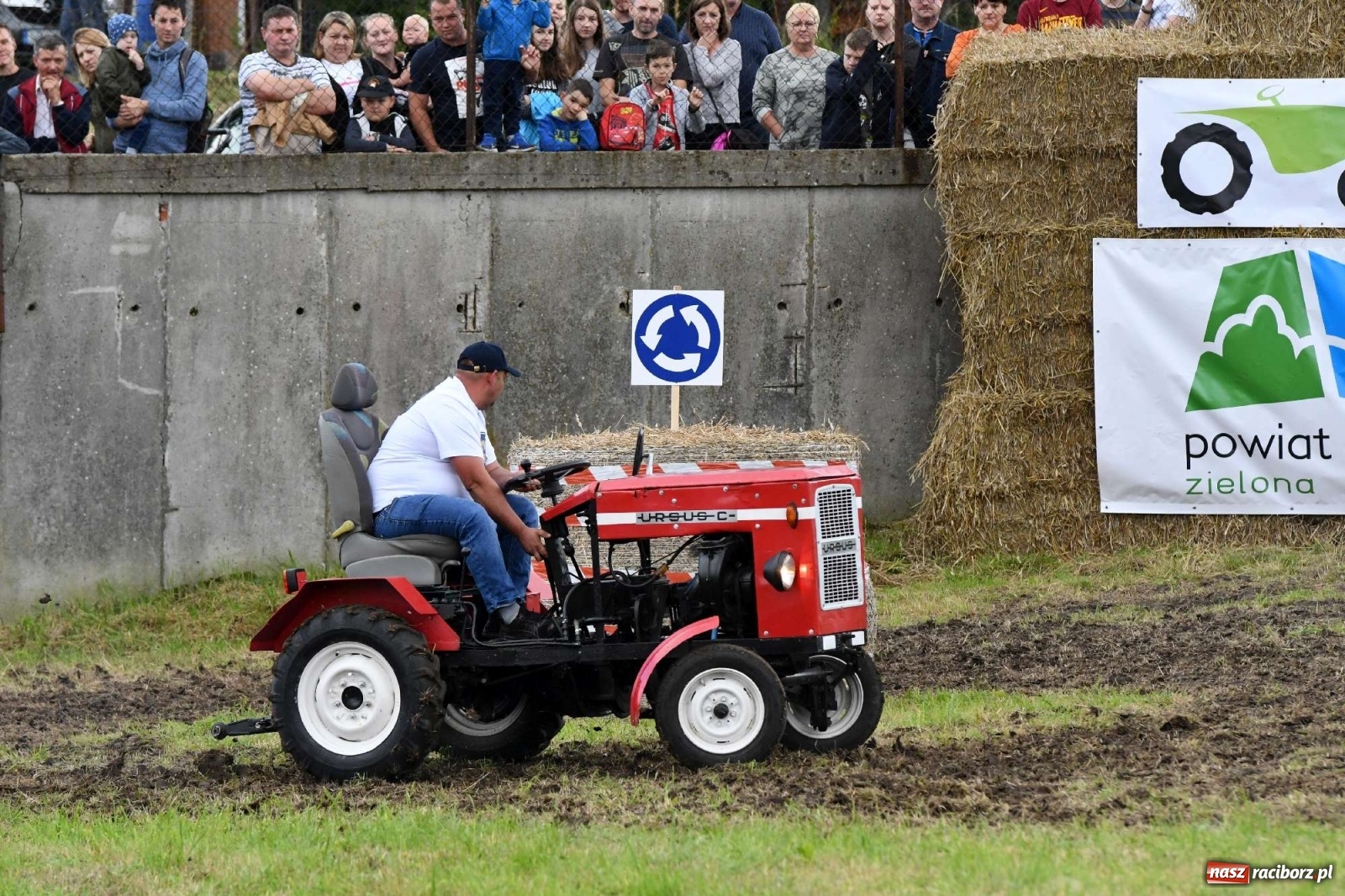 Zdjęcie w galerii na portalu naszraciborz.pl: Fantastyczny Ciapek Racing 2021. Tłum kibiców w Krowiarkach [FOTO i WIDEO] wiadomości z regionu