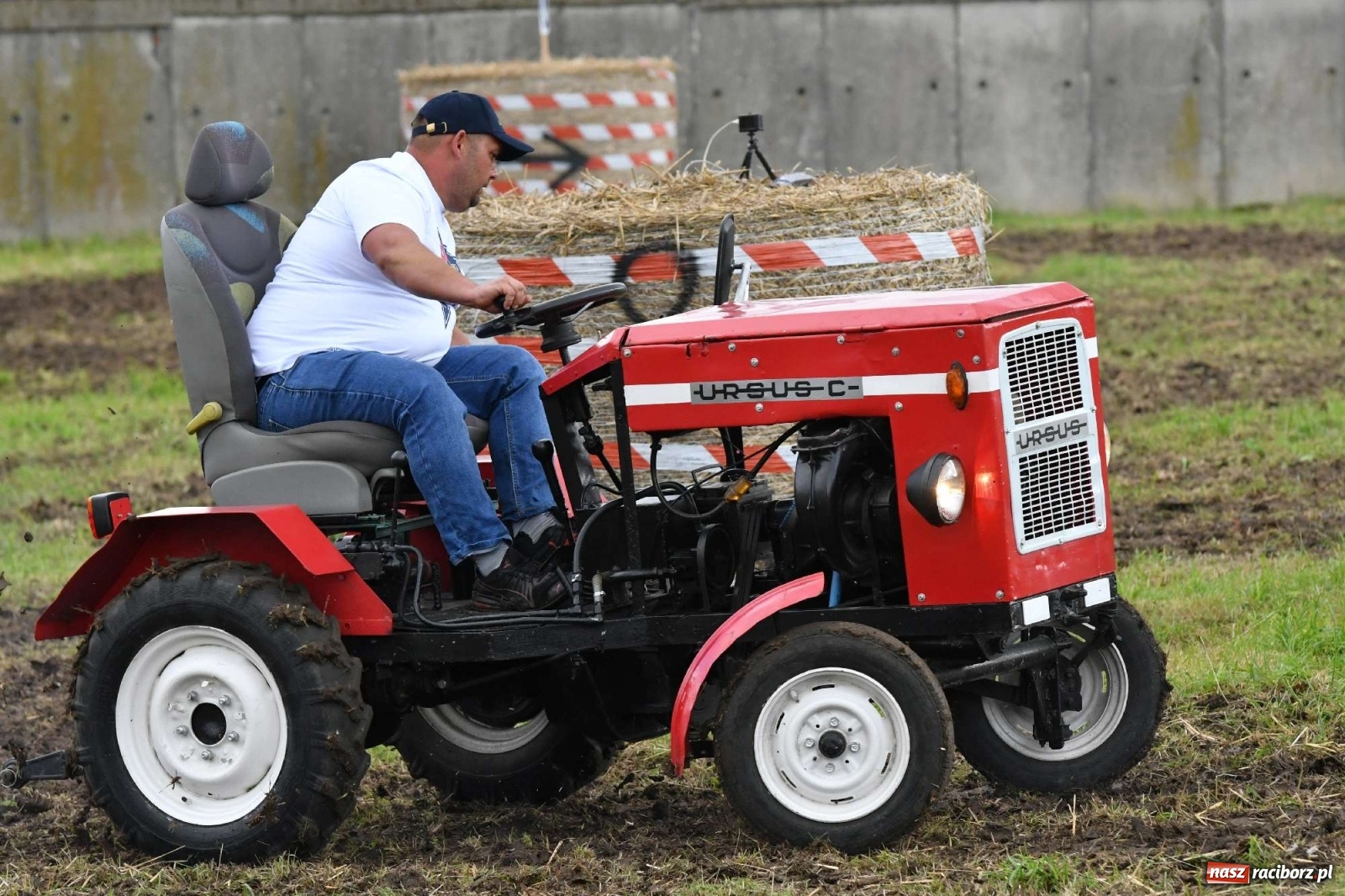 Zdjęcie w galerii na portalu naszraciborz.pl: Fantastyczny Ciapek Racing 2021. Tłum kibiców w Krowiarkach [FOTO i WIDEO] wiadomości z regionu