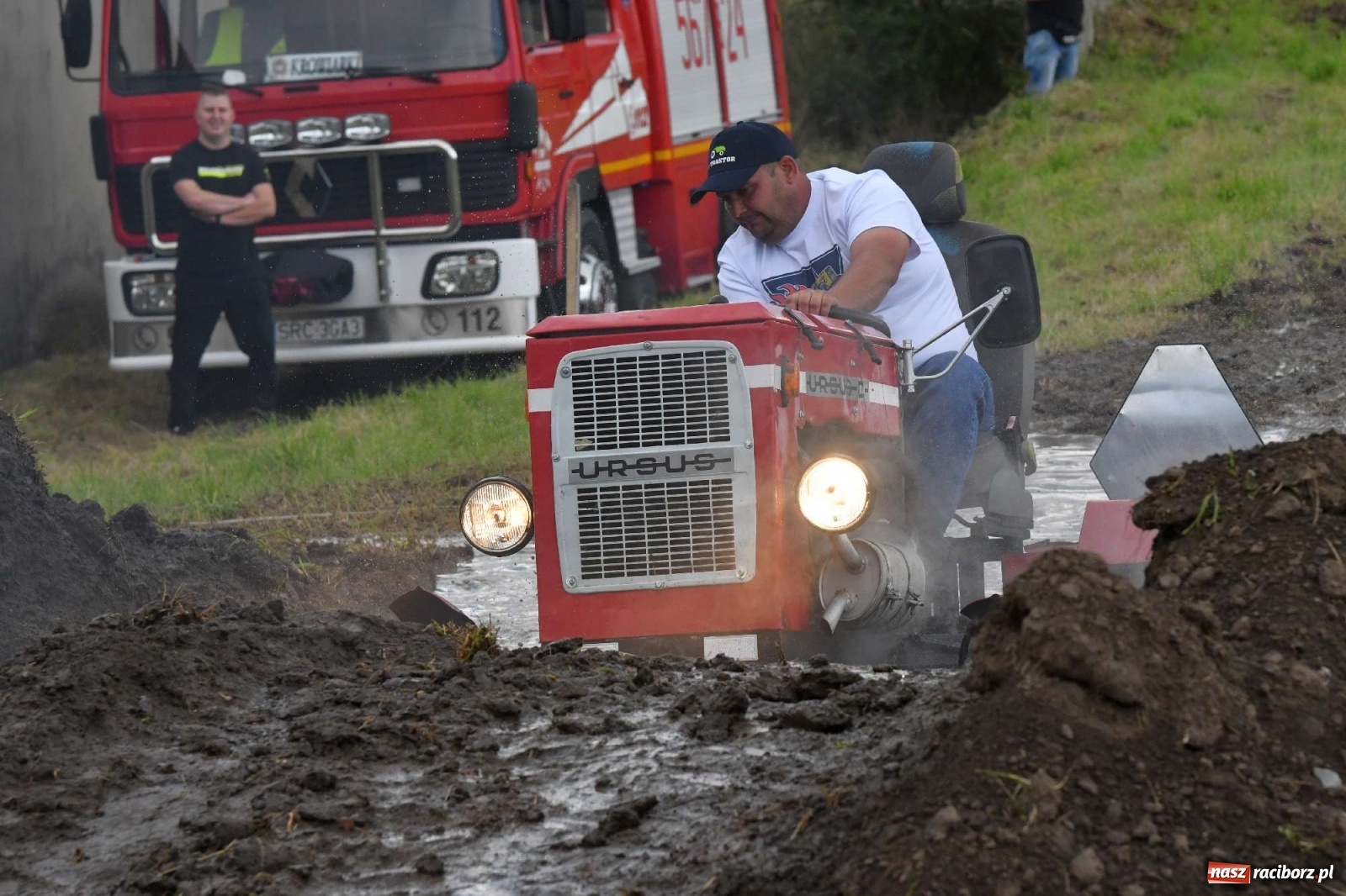 Zdjęcie w galerii na portalu naszraciborz.pl: Fantastyczny Ciapek Racing 2021. Tłum kibiców w Krowiarkach [FOTO i WIDEO] wiadomości z regionu