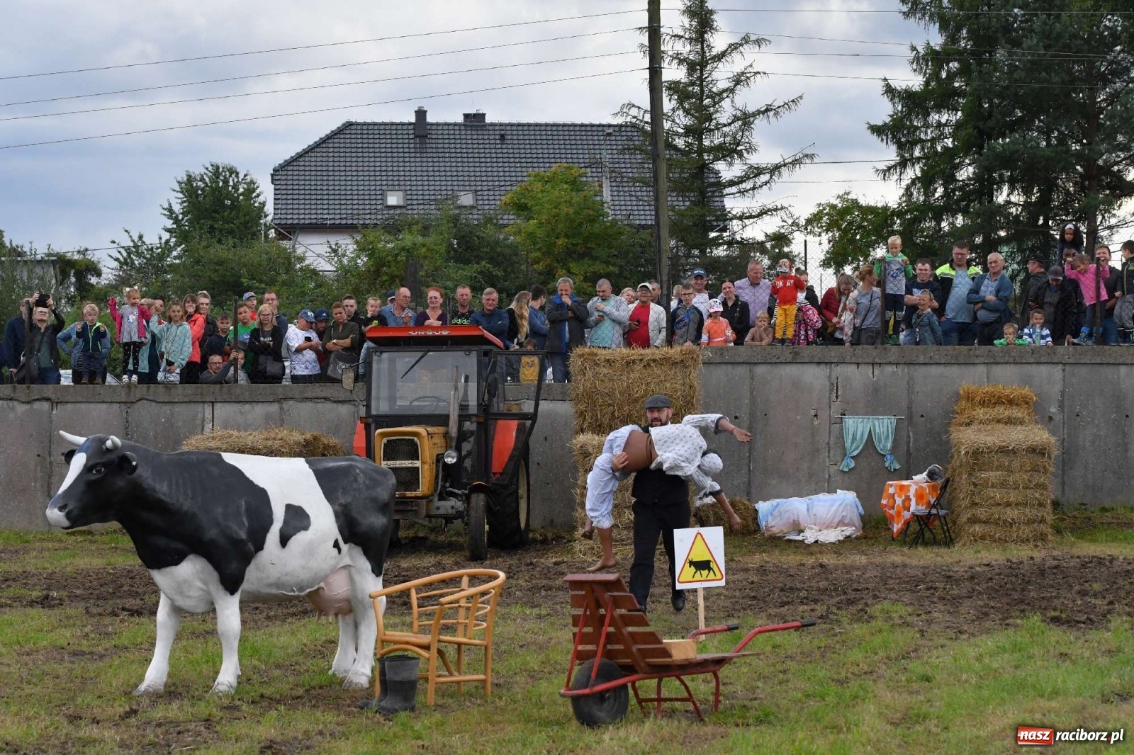 Zdjęcie w galerii na portalu naszraciborz.pl: Fantastyczny Ciapek Racing 2021. Tłum kibiców w Krowiarkach [FOTO i WIDEO] wiadomości z regionu