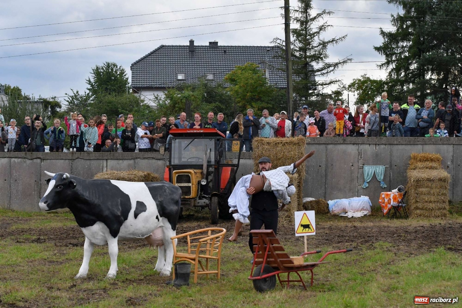 Zdjęcie w galerii na portalu naszraciborz.pl: Fantastyczny Ciapek Racing 2021. Tłum kibiców w Krowiarkach [FOTO i WIDEO] wiadomości z regionu