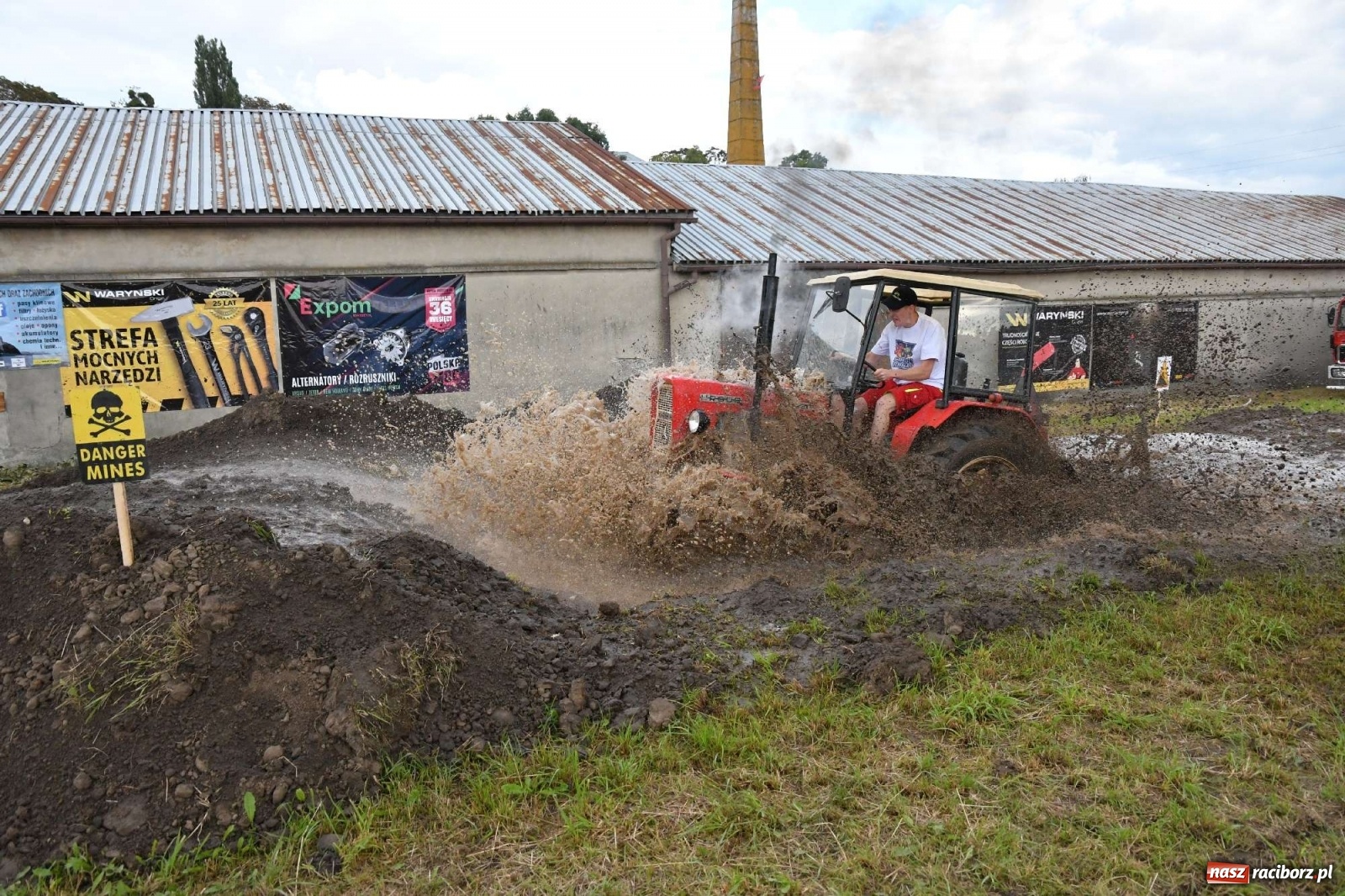 Zdjęcie w galerii na portalu naszraciborz.pl: Fantastyczny Ciapek Racing 2021. Tłum kibiców w Krowiarkach [FOTO i WIDEO] wiadomości z regionu