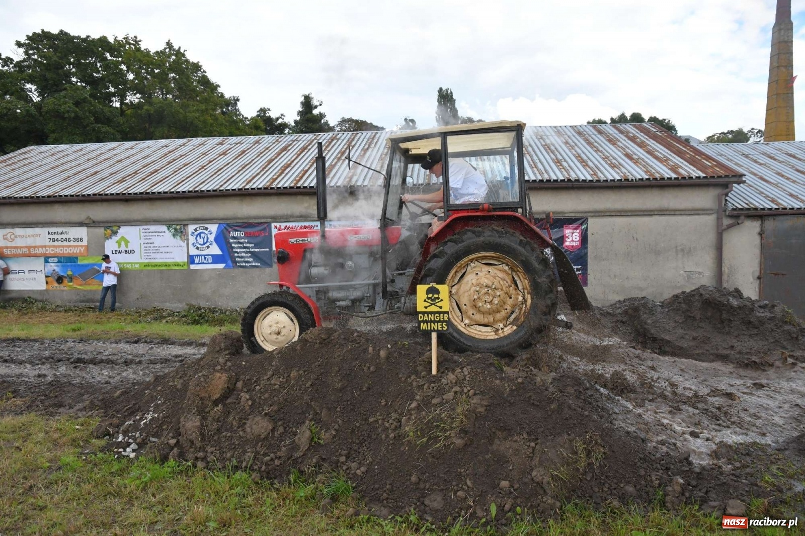 Zdjęcie w galerii na portalu naszraciborz.pl: Fantastyczny Ciapek Racing 2021. Tłum kibiców w Krowiarkach [FOTO i WIDEO] wiadomości z regionu