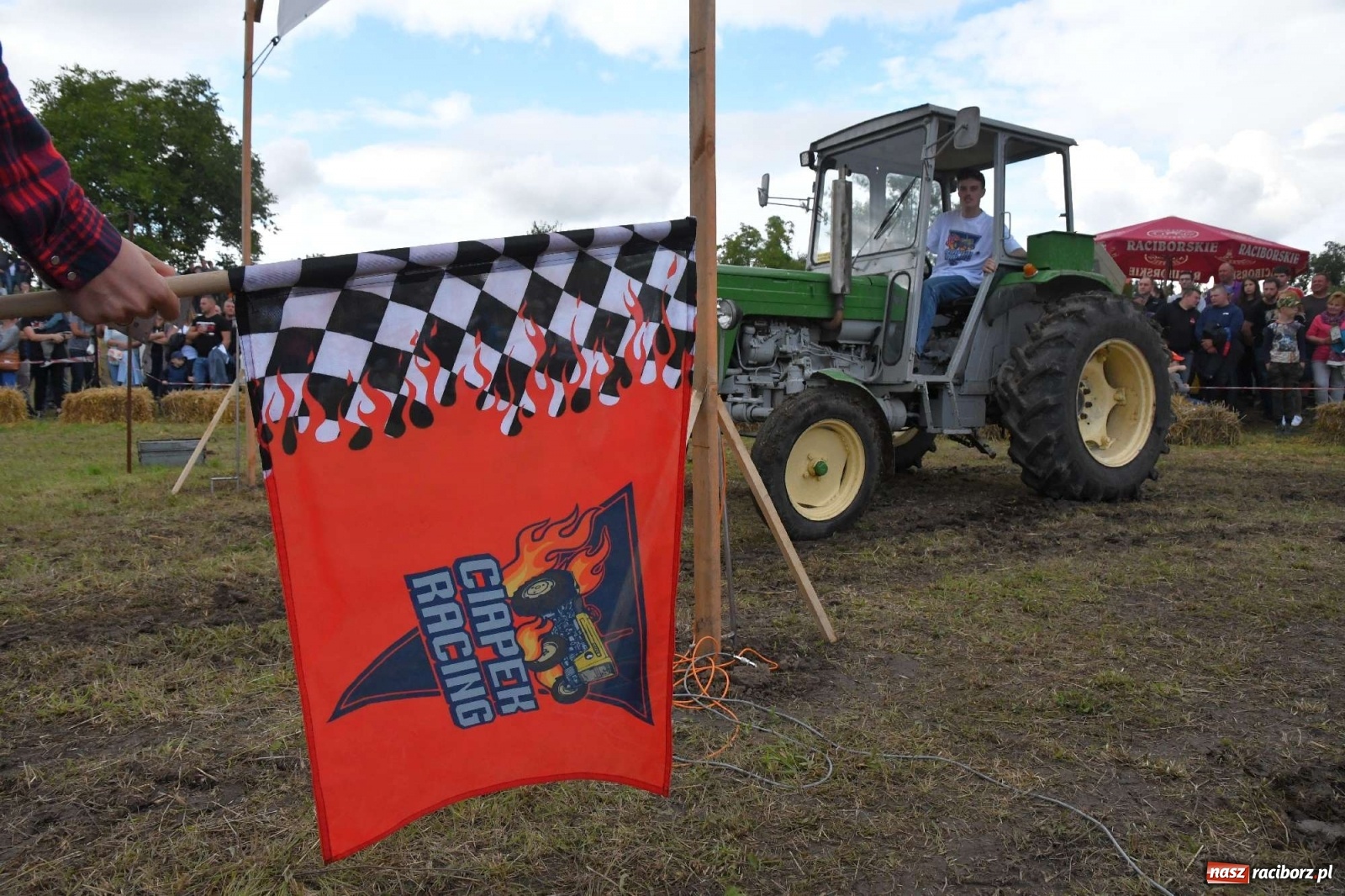 Zdjęcie w galerii na portalu naszraciborz.pl: Fantastyczny Ciapek Racing 2021. Tłum kibiców w Krowiarkach [FOTO i WIDEO] wiadomości z regionu