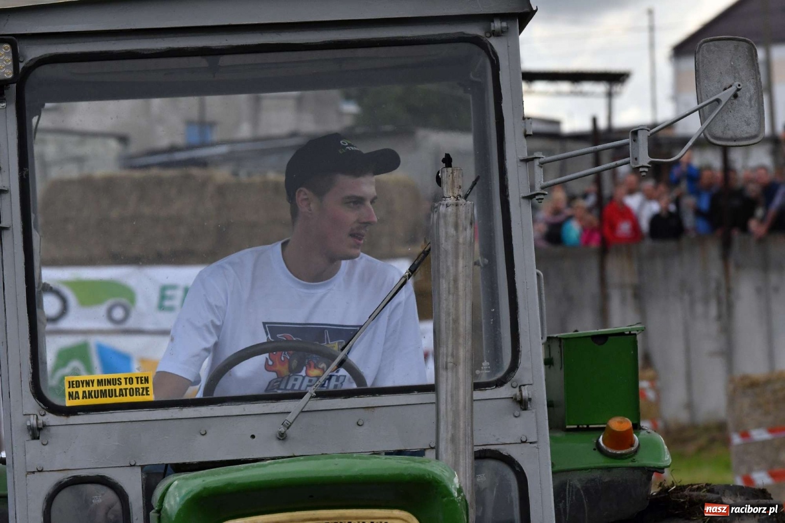 Zdjęcie w galerii na portalu naszraciborz.pl: Fantastyczny Ciapek Racing 2021. Tłum kibiców w Krowiarkach [FOTO i WIDEO] wiadomości z regionu