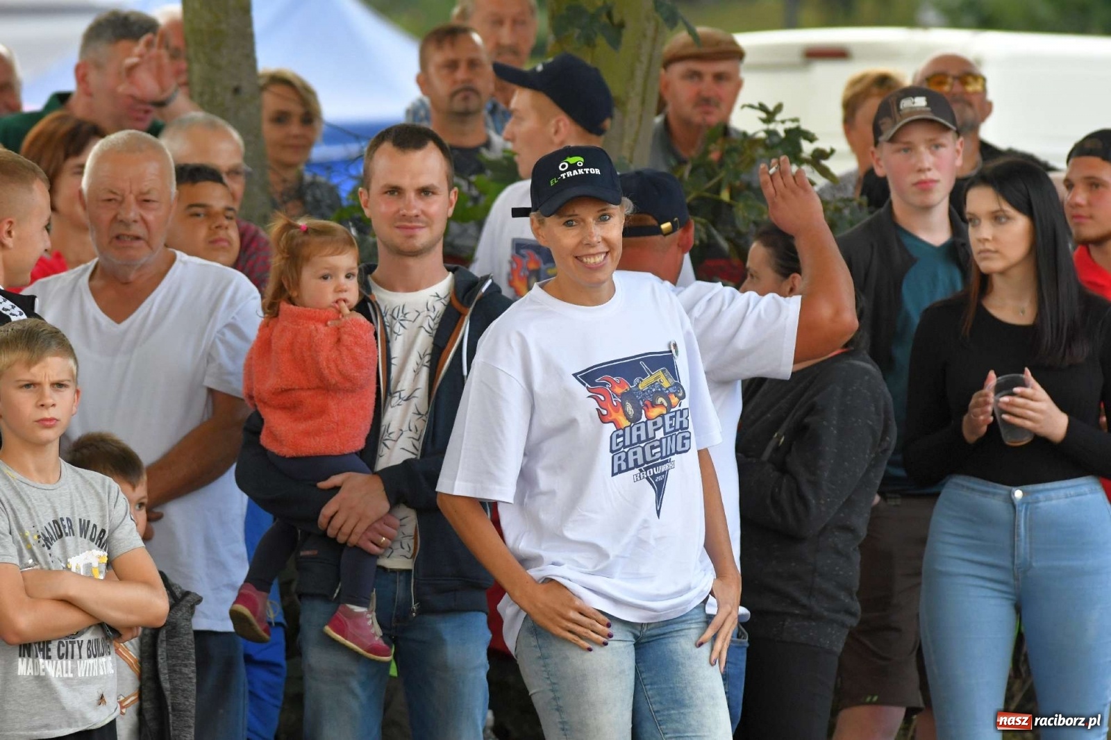 Zdjęcie w galerii na portalu naszraciborz.pl: Fantastyczny Ciapek Racing 2021. Tłum kibiców w Krowiarkach [FOTO i WIDEO] wiadomości z regionu