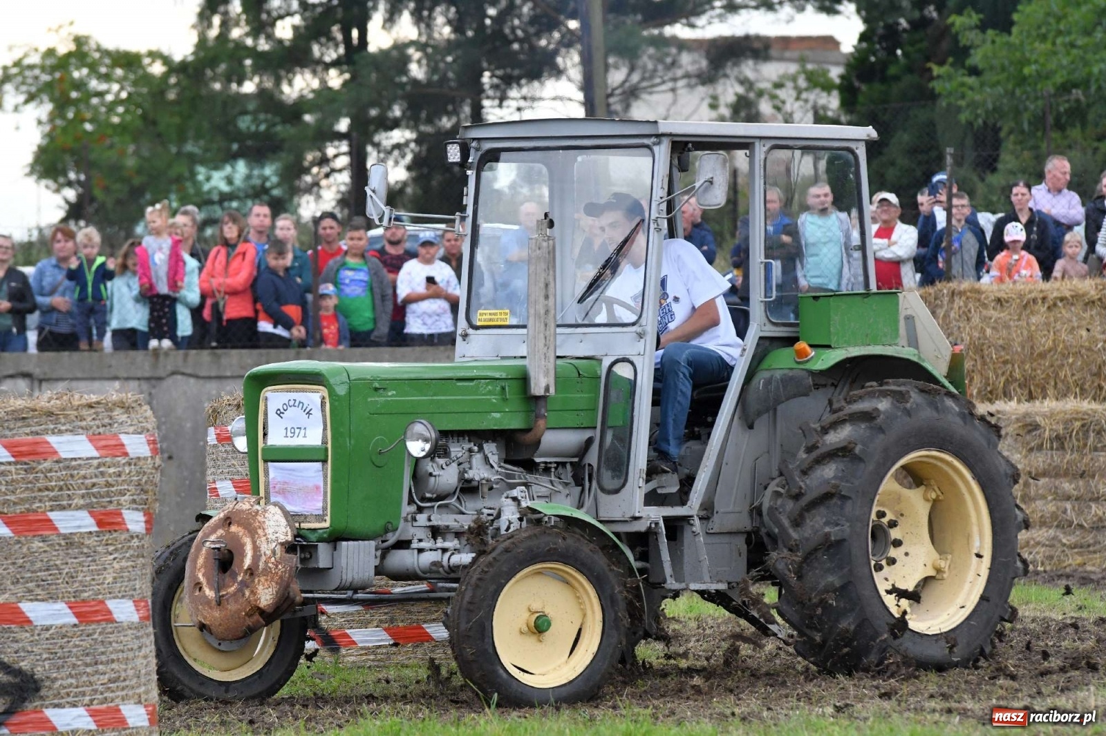 Zdjęcie w galerii na portalu naszraciborz.pl: Fantastyczny Ciapek Racing 2021. Tłum kibiców w Krowiarkach [FOTO i WIDEO] wiadomości z regionu