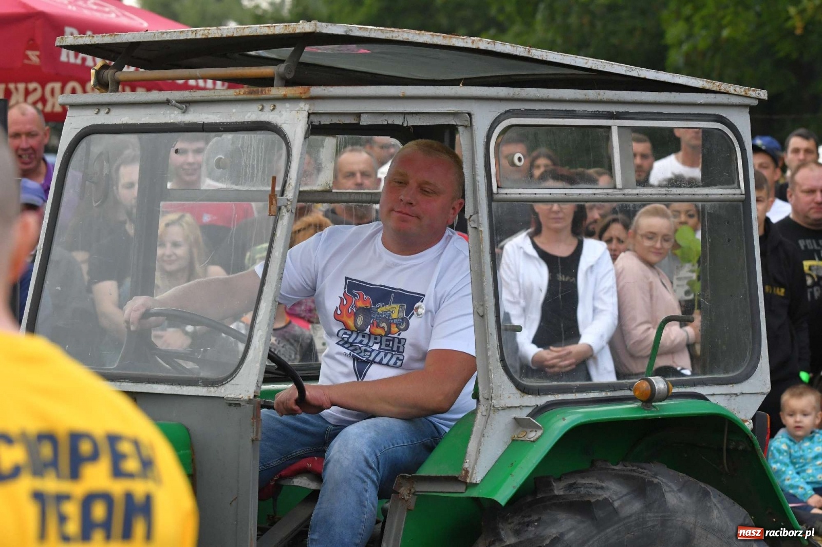 Zdjęcie w galerii na portalu naszraciborz.pl: Fantastyczny Ciapek Racing 2021. Tłum kibiców w Krowiarkach [FOTO i WIDEO] wiadomości z regionu