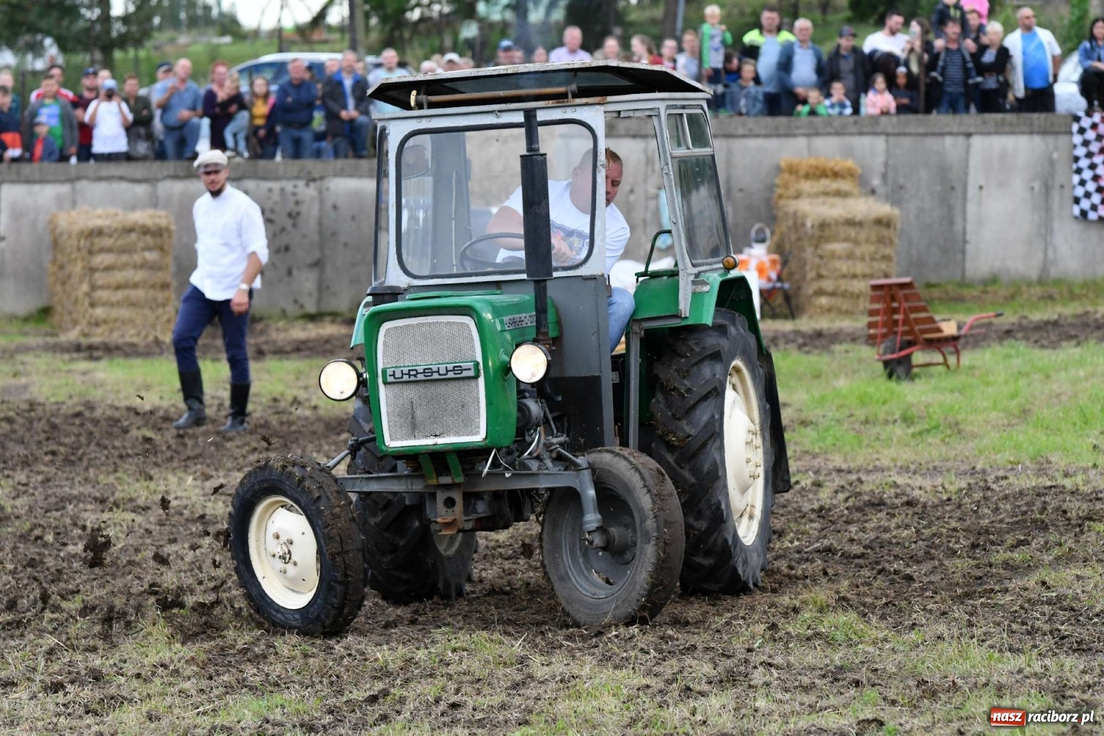 Zdjęcie w galerii na portalu naszraciborz.pl: Fantastyczny Ciapek Racing 2021. Tłum kibiców w Krowiarkach [FOTO i WIDEO] wiadomości z regionu