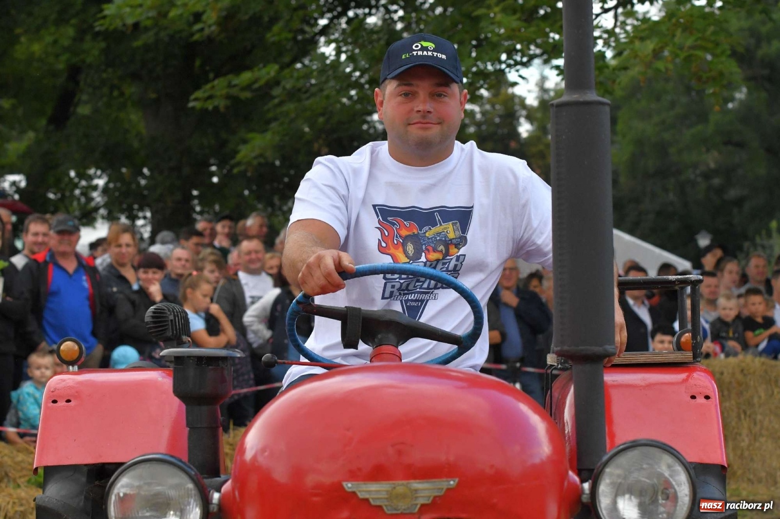 Zdjęcie w galerii na portalu naszraciborz.pl: Fantastyczny Ciapek Racing 2021. Tłum kibiców w Krowiarkach [FOTO i WIDEO] wiadomości z regionu