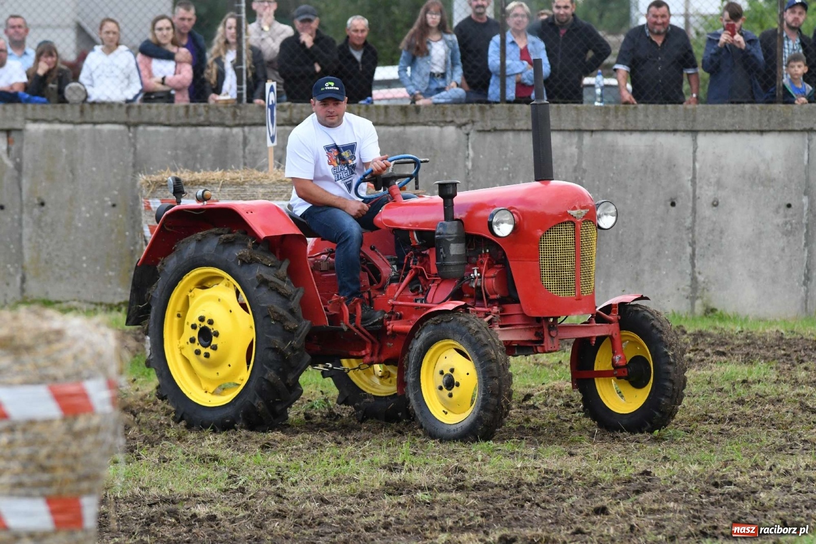 Zdjęcie w galerii na portalu naszraciborz.pl: Fantastyczny Ciapek Racing 2021. Tłum kibiców w Krowiarkach [FOTO i WIDEO] wiadomości z regionu