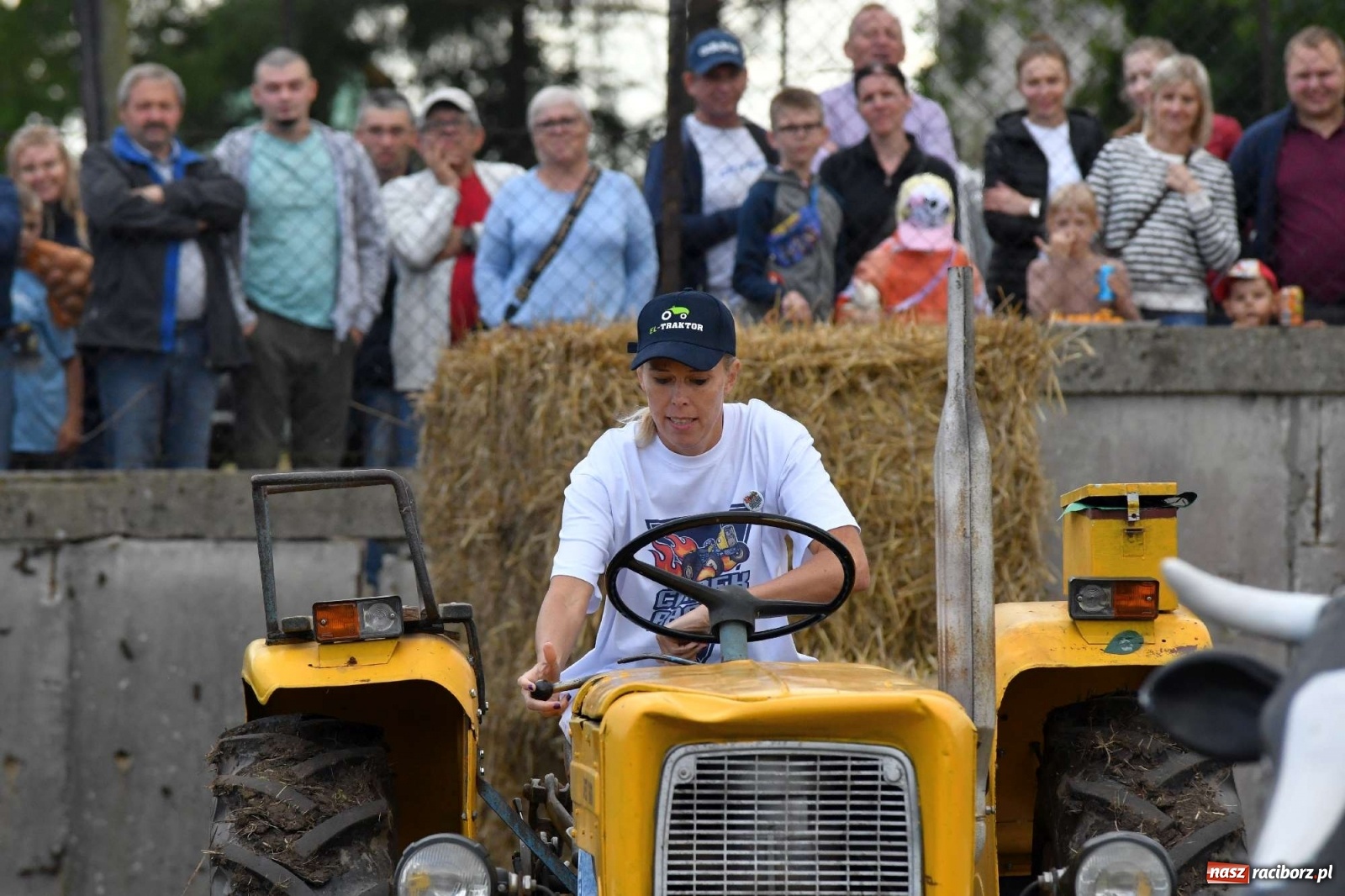 Zdjęcie w galerii na portalu naszraciborz.pl: Fantastyczny Ciapek Racing 2021. Tłum kibiców w Krowiarkach [FOTO i WIDEO] wiadomości z regionu
