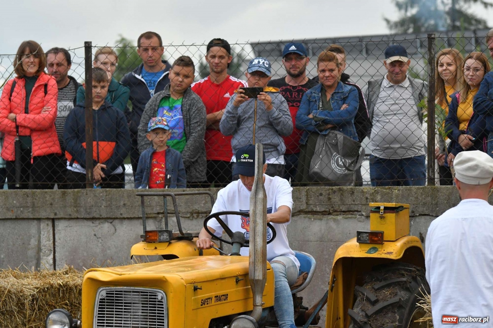 Zdjęcie w galerii na portalu naszraciborz.pl: Fantastyczny Ciapek Racing 2021. Tłum kibiców w Krowiarkach [FOTO i WIDEO] wiadomości z regionu