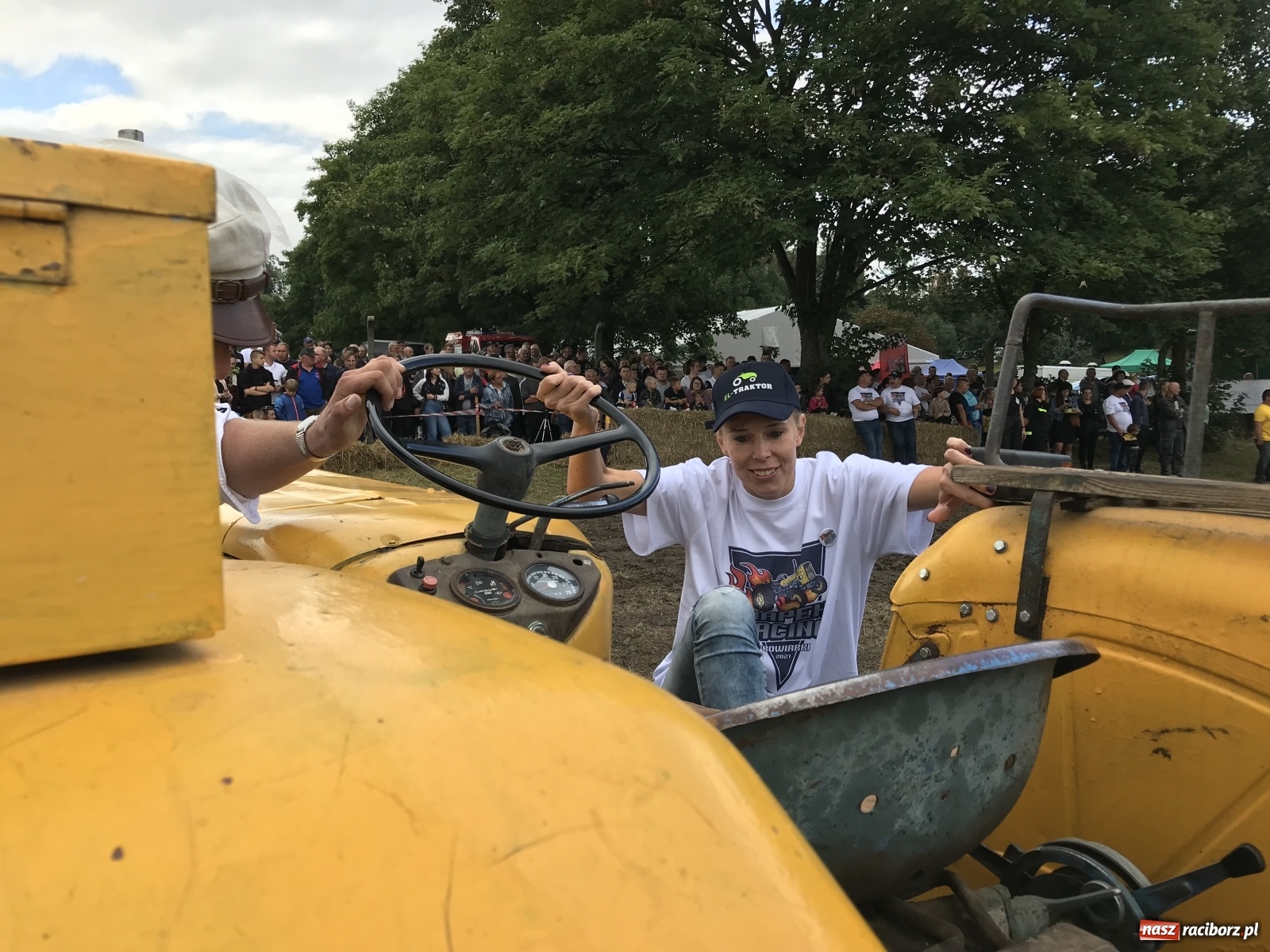 Zdjęcie w galerii na portalu naszraciborz.pl: Fantastyczny Ciapek Racing 2021. Tłum kibiców w Krowiarkach [FOTO i WIDEO] wiadomości z regionu