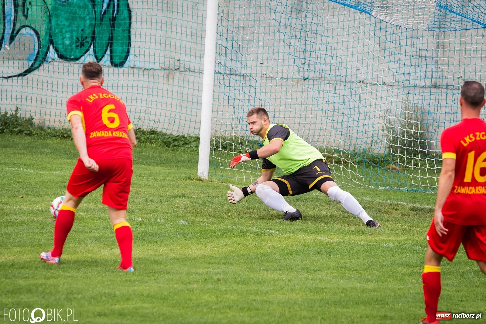 Zdjęcie w galerii na portalu naszraciborz.pl: Do trzech razy sztuka. LKS Pawłów z kompletem punktów [FOTO] wiadomości z regionu