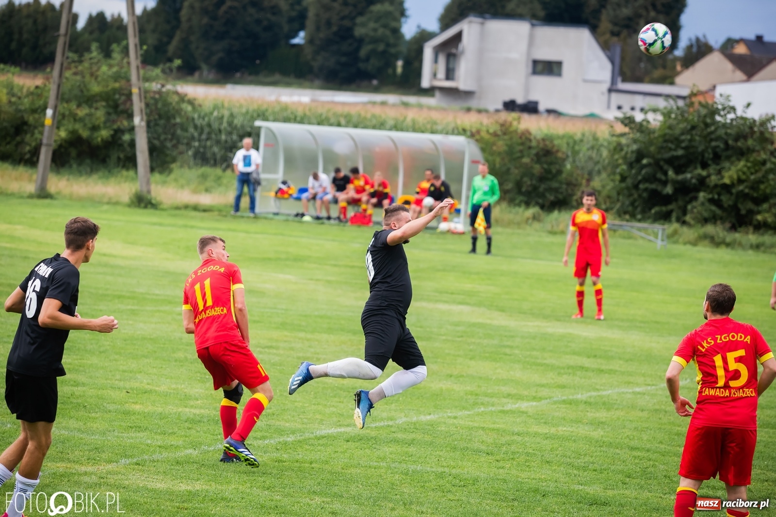 Zdjęcie w galerii na portalu naszraciborz.pl: Do trzech razy sztuka. LKS Pawłów z kompletem punktów [FOTO] wiadomości z regionu