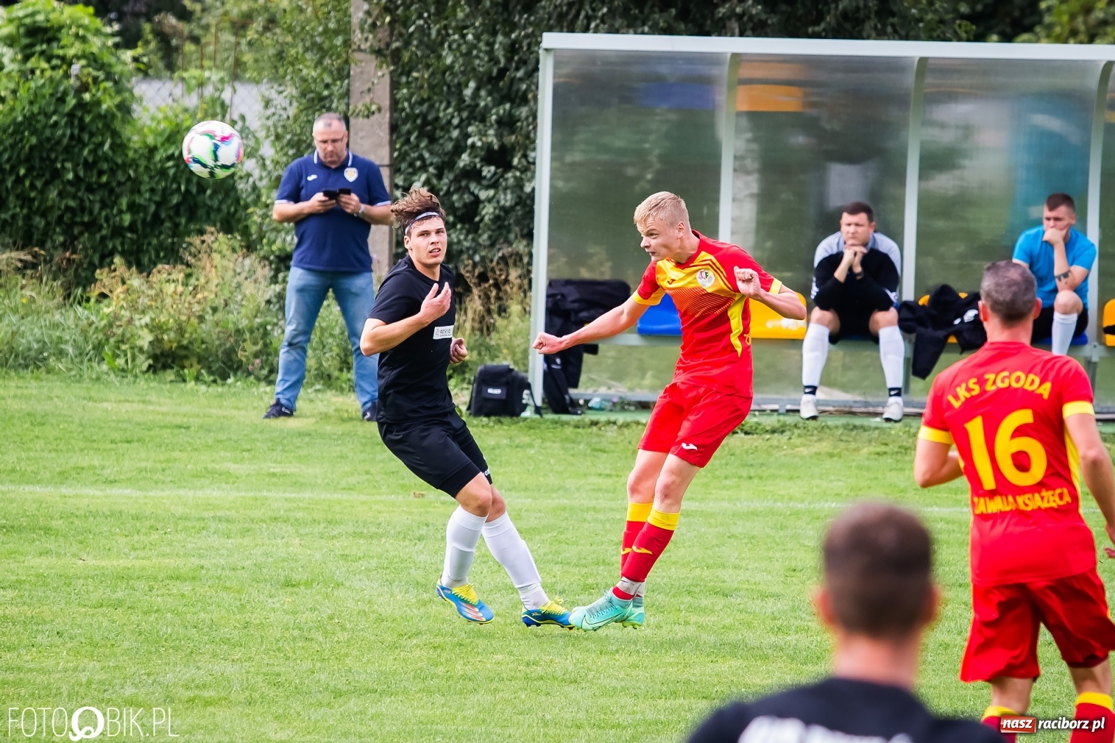 Zdjęcie w galerii na portalu naszraciborz.pl: Do trzech razy sztuka. LKS Pawłów z kompletem punktów [FOTO] wiadomości z regionu