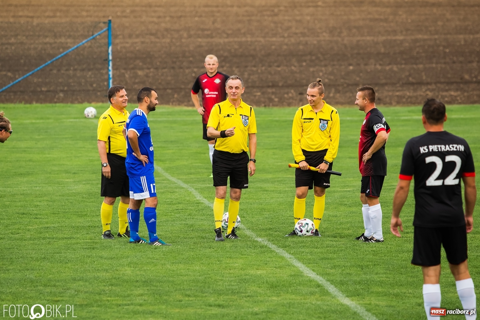 Zdjęcie w galerii na portalu naszraciborz.pl: Kanonada w Pietraszynie. Gospodarze bez punktów! [FOTO] wiadomości z regionu