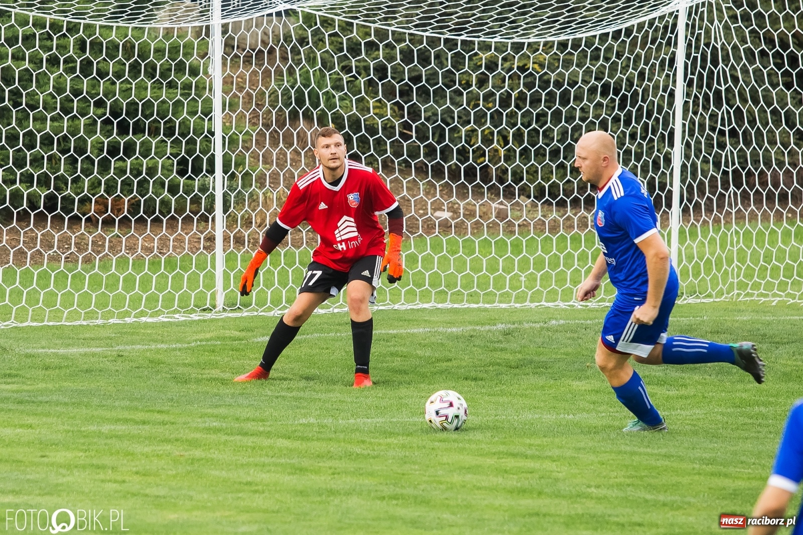 Zdjęcie w galerii na portalu naszraciborz.pl: Kanonada w Pietraszynie. Gospodarze bez punktów! [FOTO] wiadomości z regionu