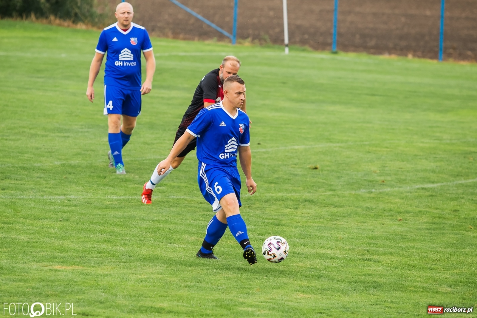 Zdjęcie w galerii na portalu naszraciborz.pl: Kanonada w Pietraszynie. Gospodarze bez punktów! [FOTO] wiadomości z regionu