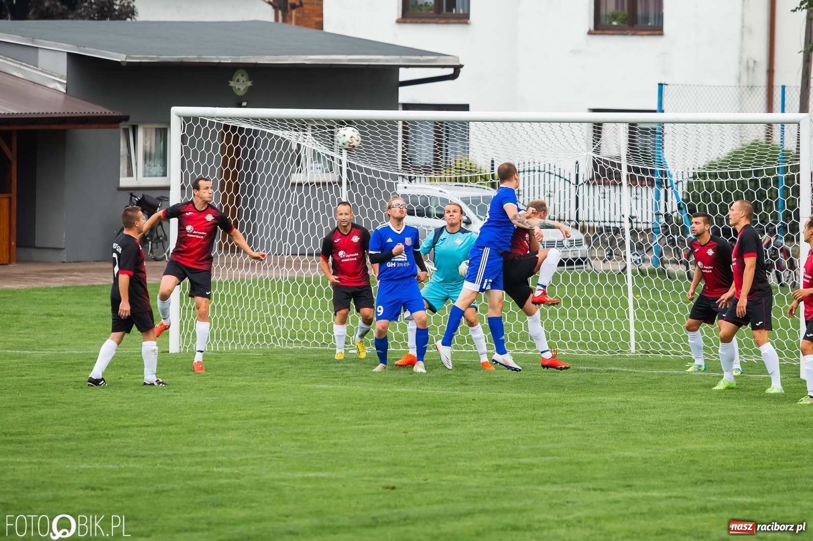 Zdjęcie w galerii na portalu naszraciborz.pl: Kanonada w Pietraszynie. Gospodarze bez punktów! [FOTO] wiadomości z regionu