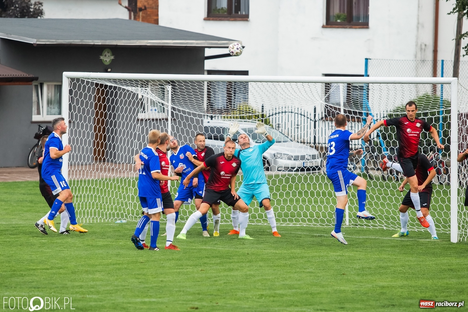 Zdjęcie w galerii na portalu naszraciborz.pl: Kanonada w Pietraszynie. Gospodarze bez punktów! [FOTO] wiadomości z regionu